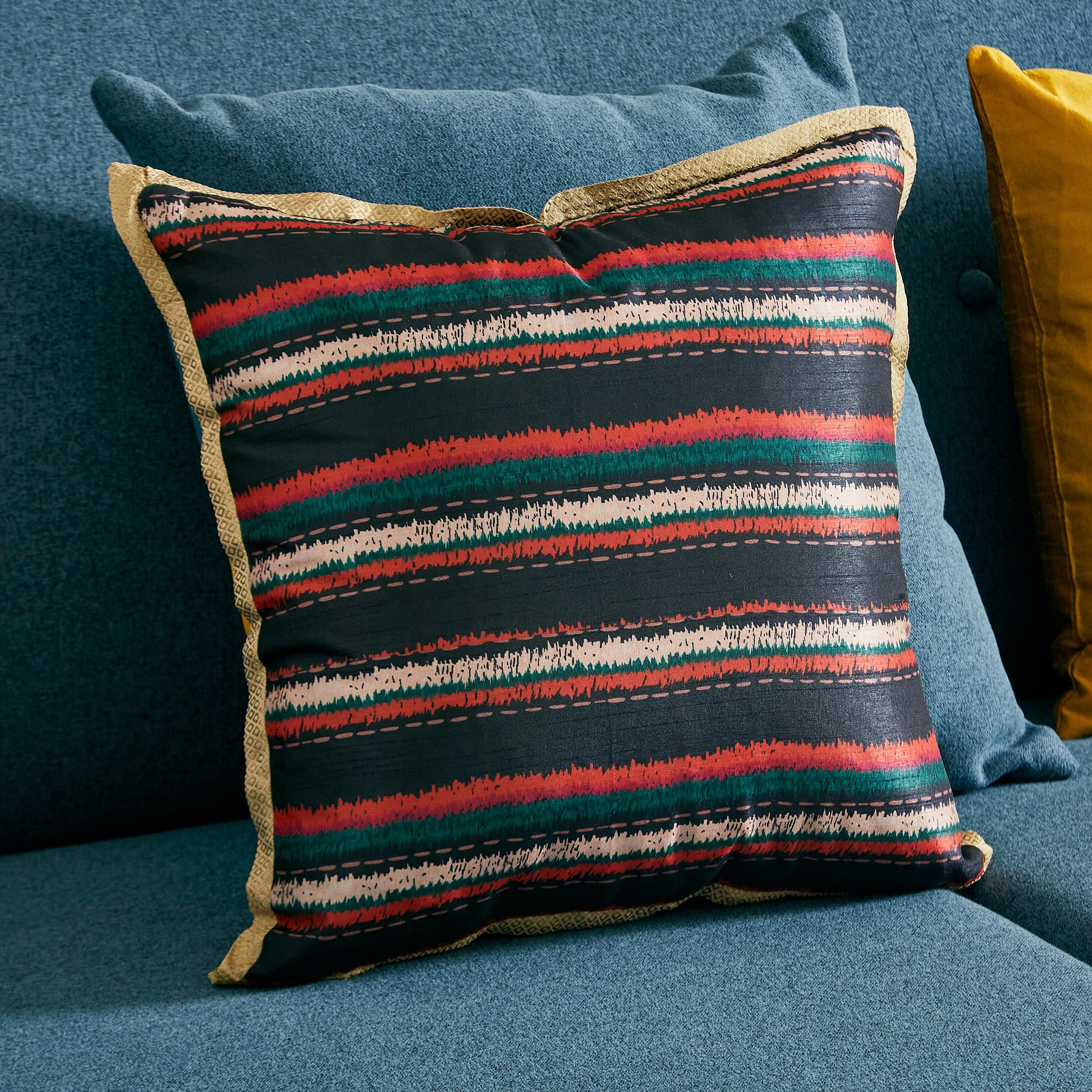غطاء وسادة بطبعات من خمسار - 40x40 سم-hbxhomeware-cushionsandcovers-cushioncovers-image-1