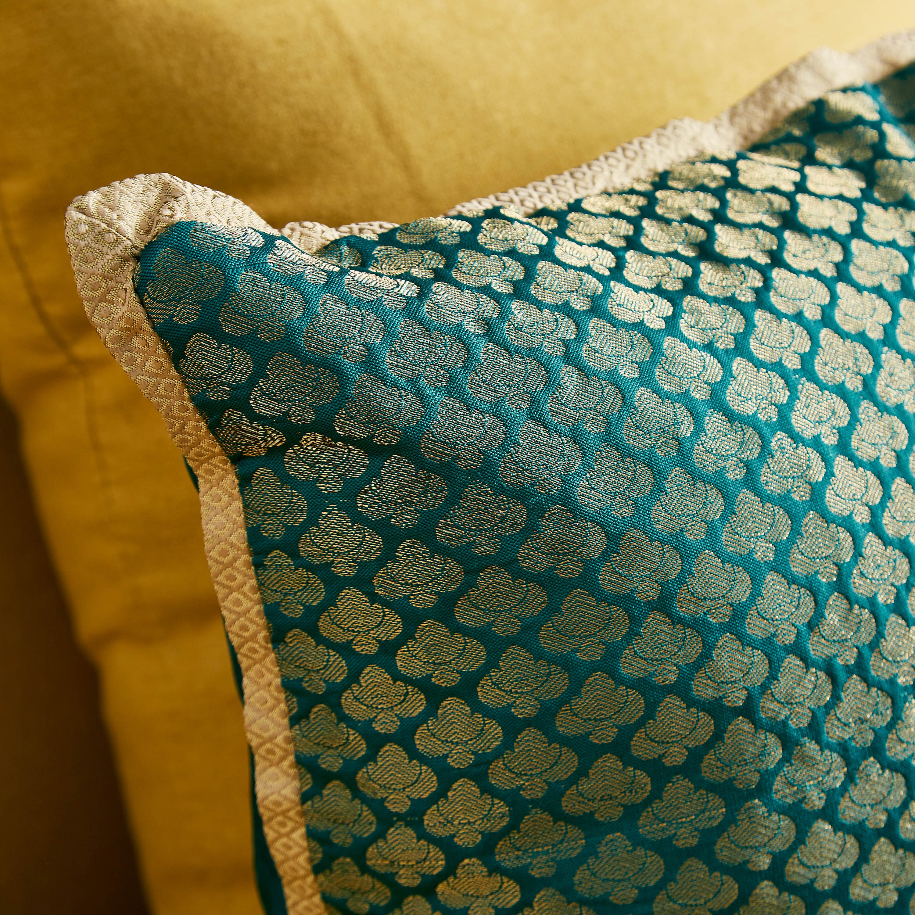 غطاء وسادة جاكار من يانا - 40x40 سم-hbxhomeware-cushionsandcovers-cushioncovers-image-3