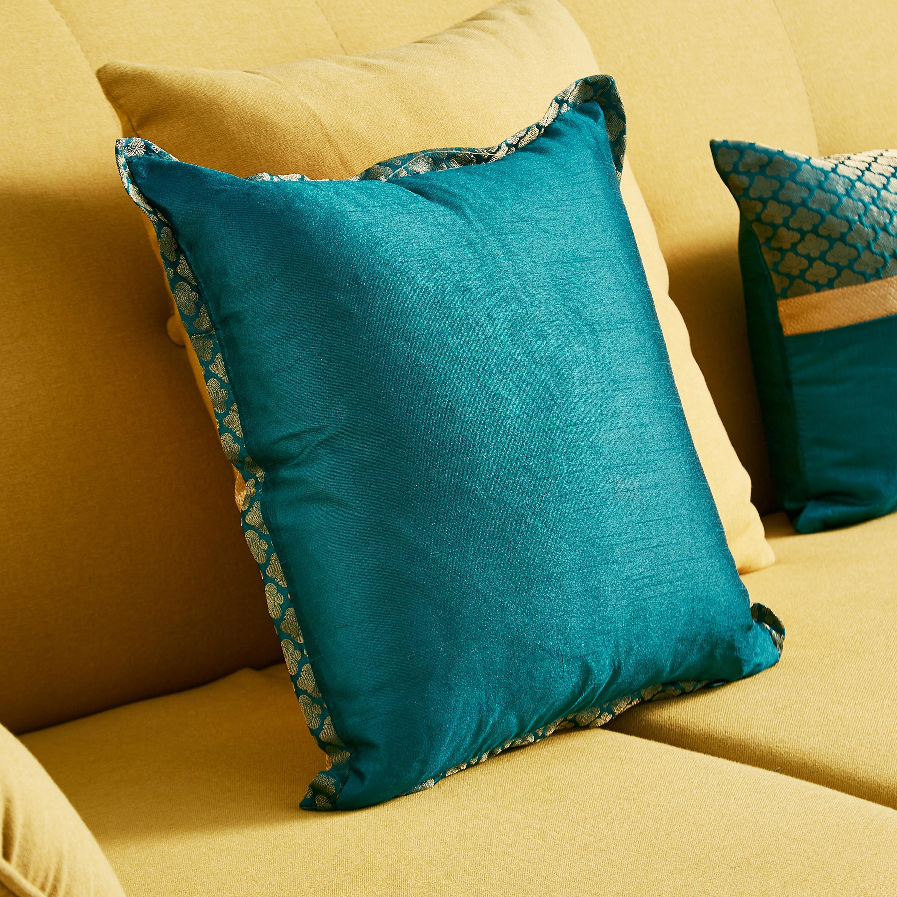 Yana Jacquard Cushion Cover - 40x40 cm-hbxhomeware-cushionsandcovers-cushioncovers-image-1