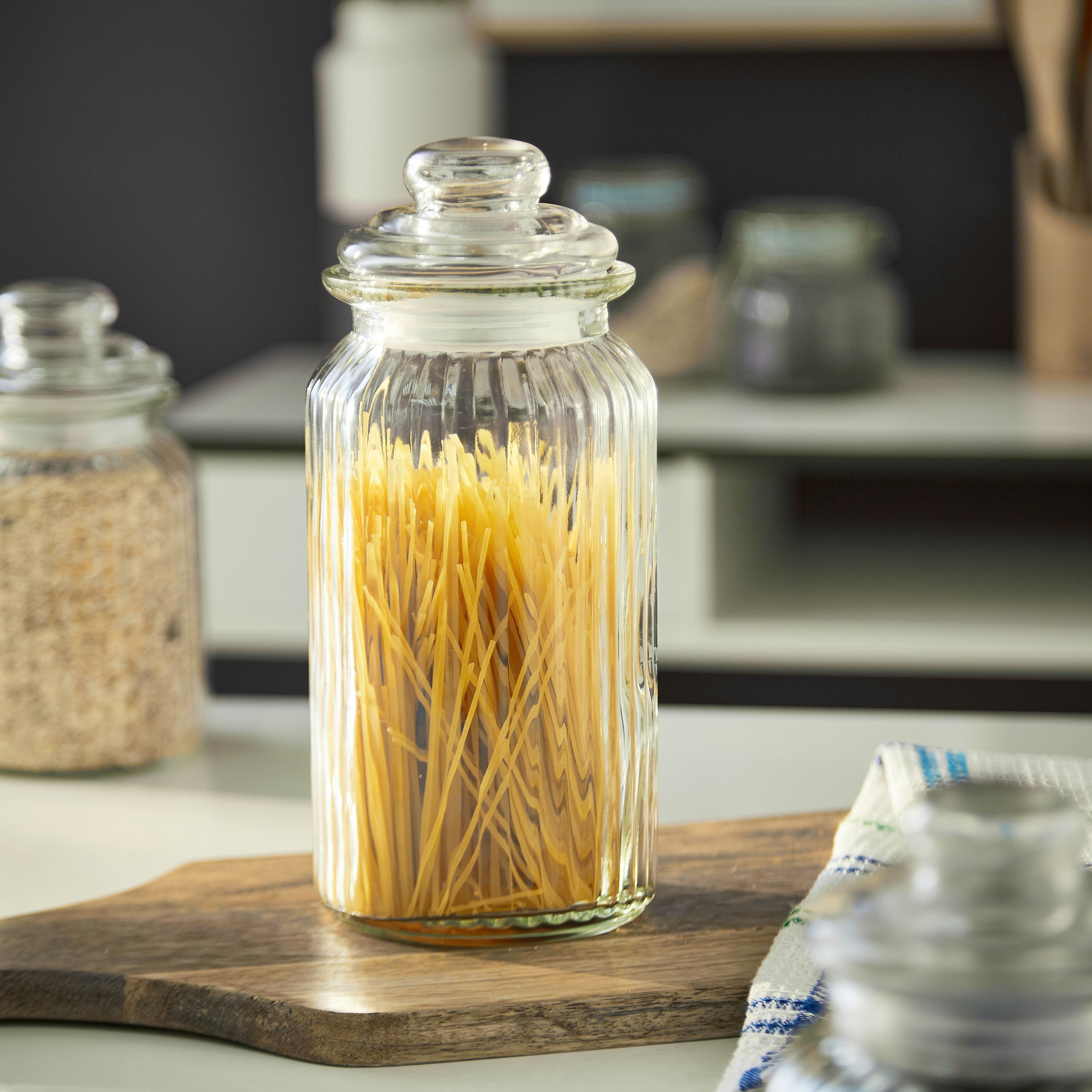 حاوية زجاجية محكمة الغلق - 1440 مل-hbxhomeware-hbxkitchen-image-1