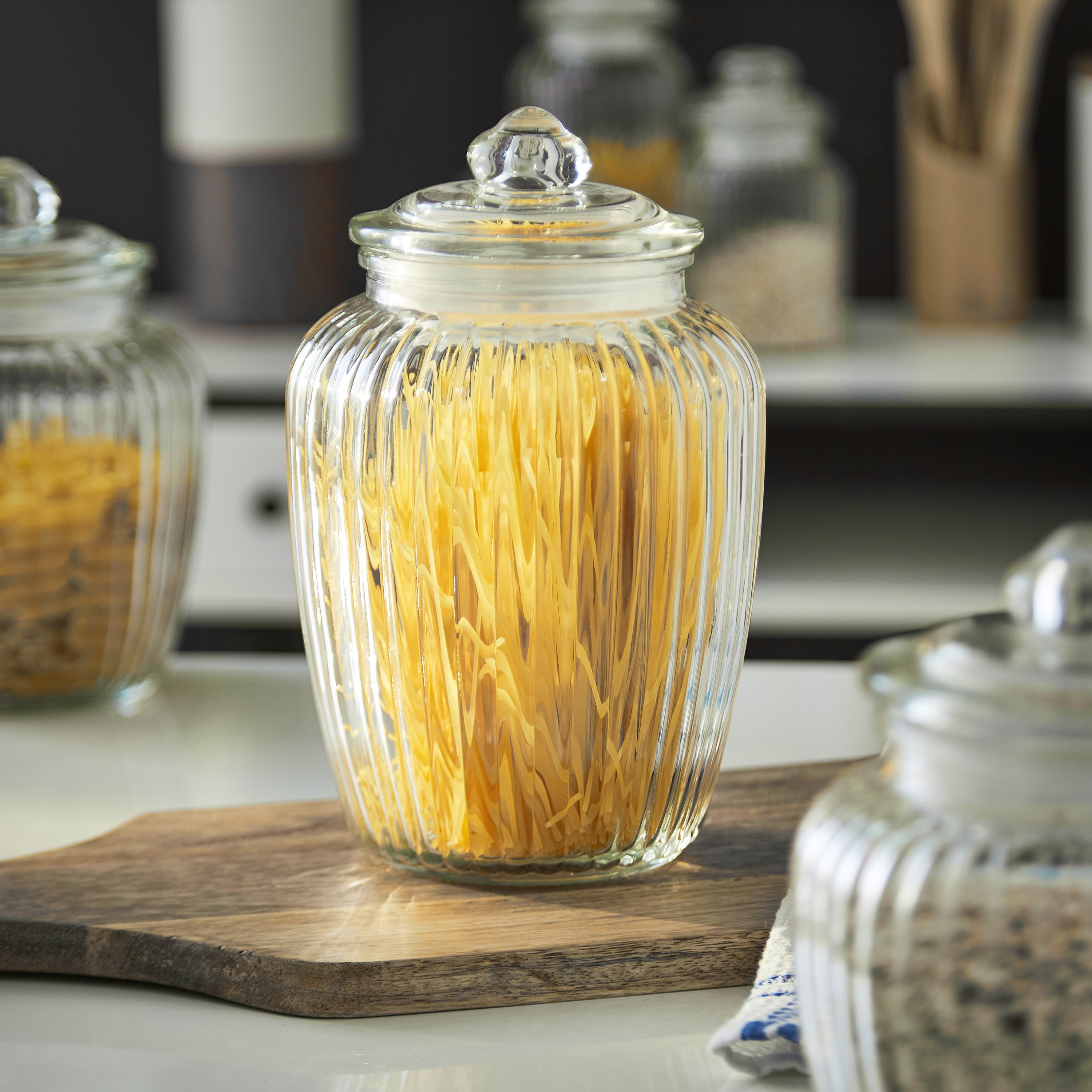 حاوية زجاجية محكمة الغلق - 2200 مل-hbxhomeware-hbxkitchen-image-1