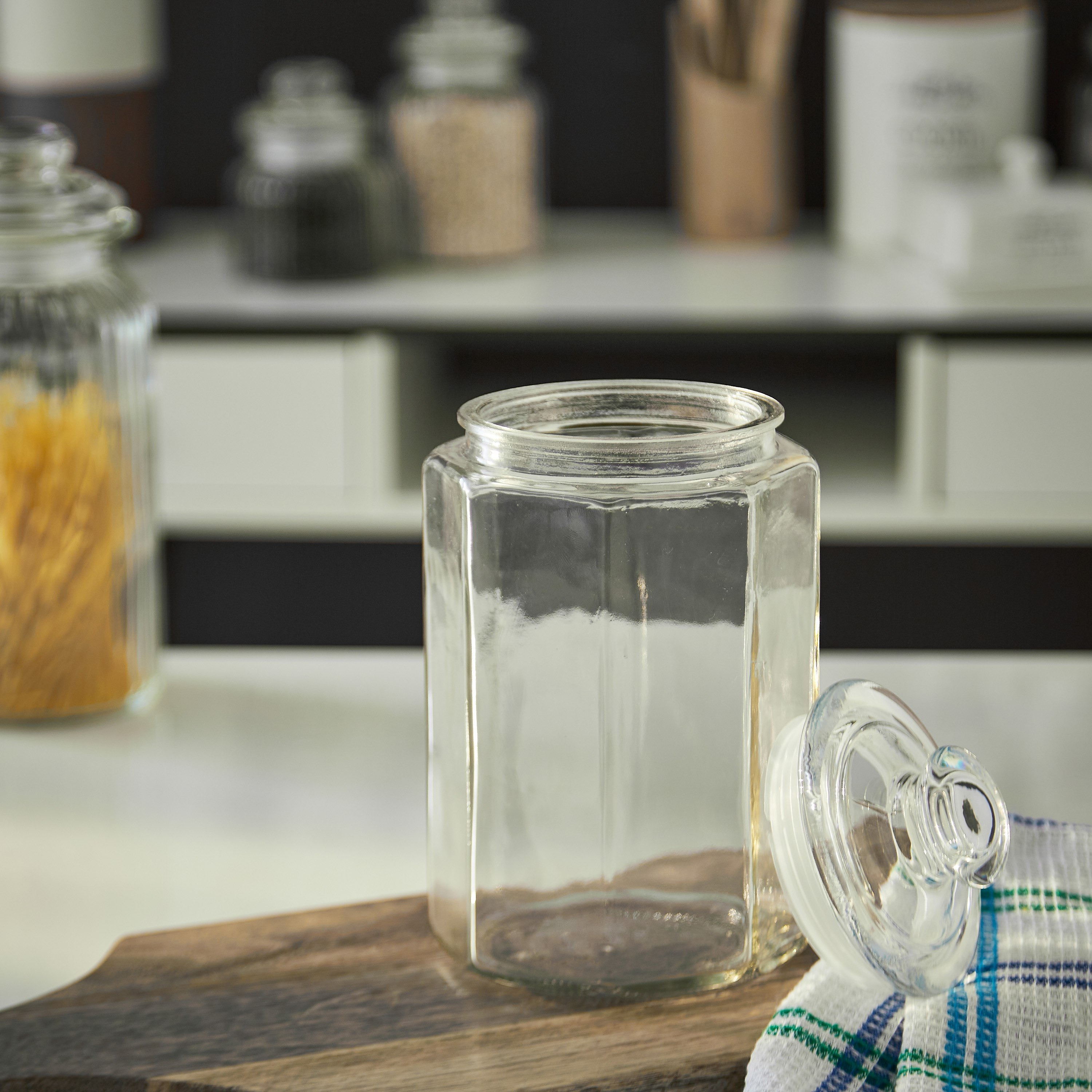 حاوية زجاجية محكمة الغلق - 1800 مل-hbxhomeware-hbxkitchen-image-3