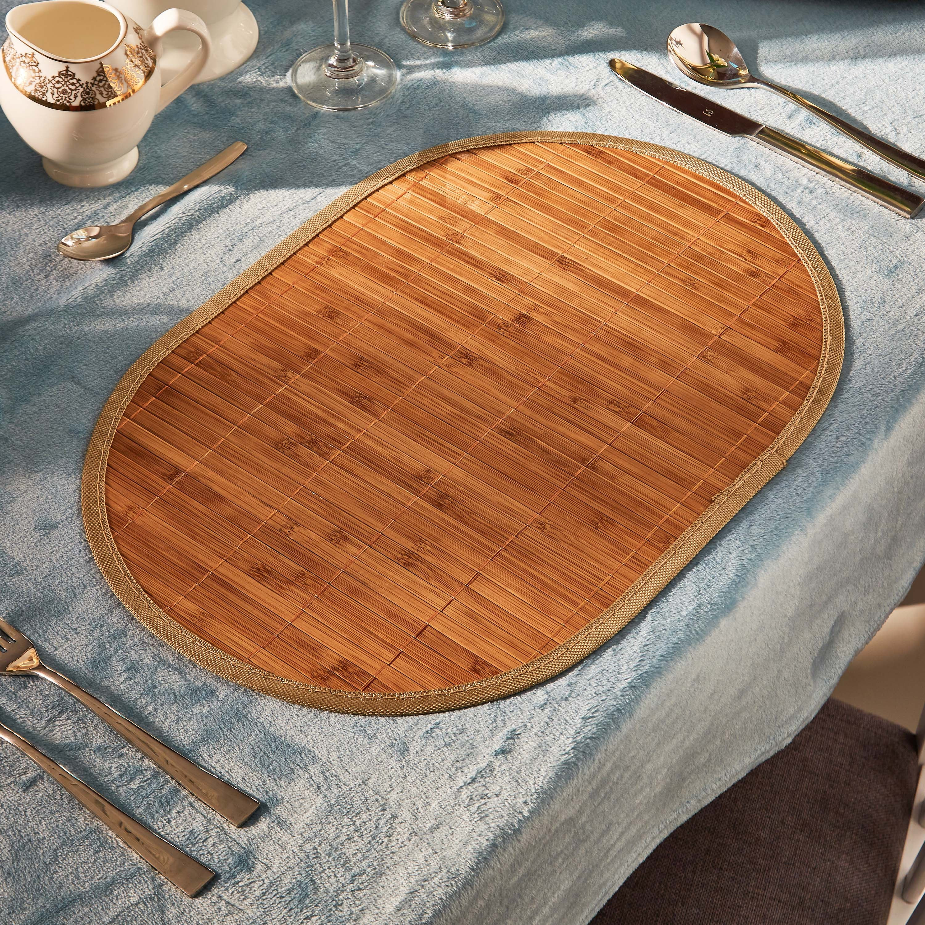 لبادة صحون خيزران بيضاويّة الشكل من ناتشورا - 30x45 سم-hbxdecorandfurnishings-homefurnishings-tablelinens-image-1