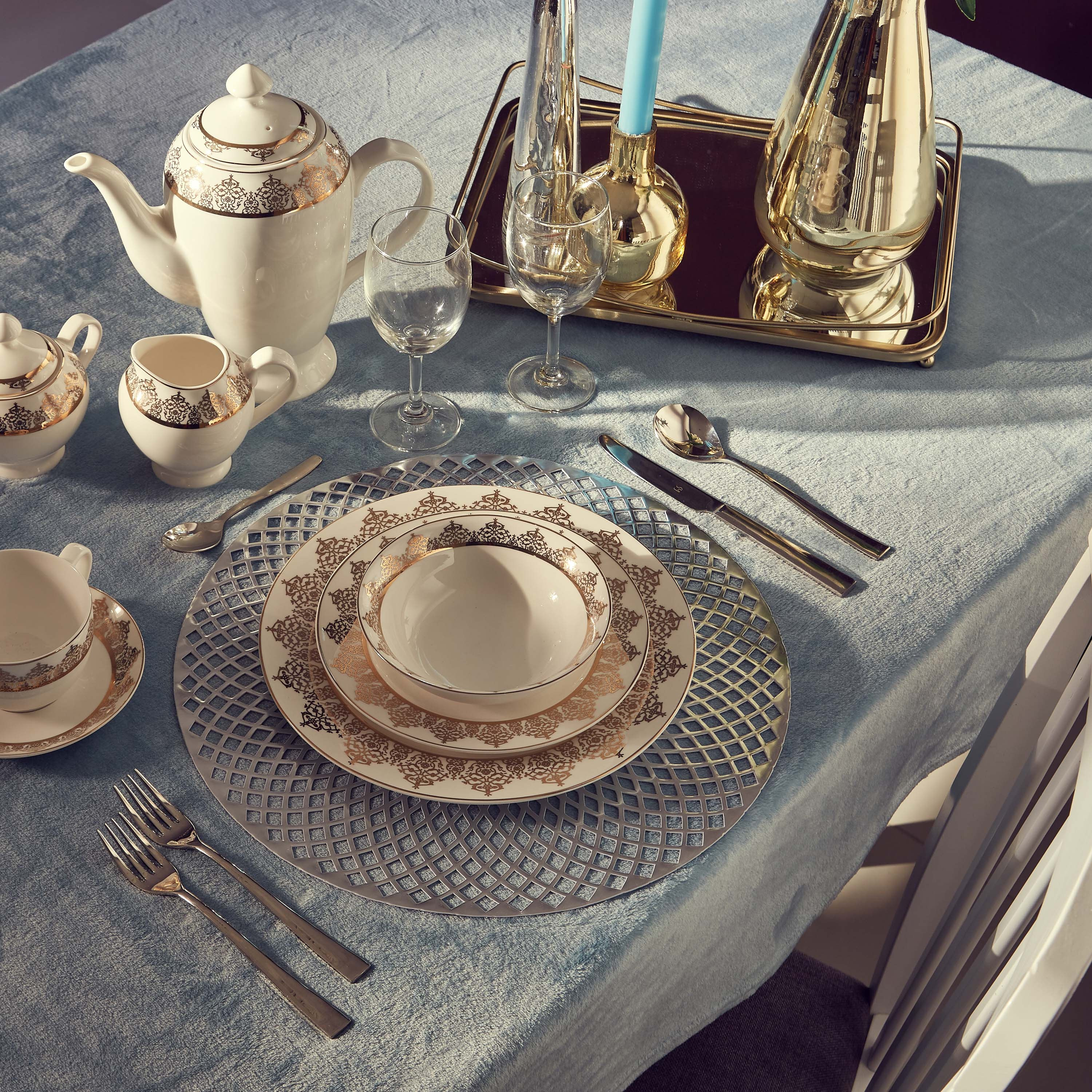 لبادة صحون بي في سي من إلياس - 38 سم-hbxdecorandfurnishings-homefurnishings-tablelinens-image-3