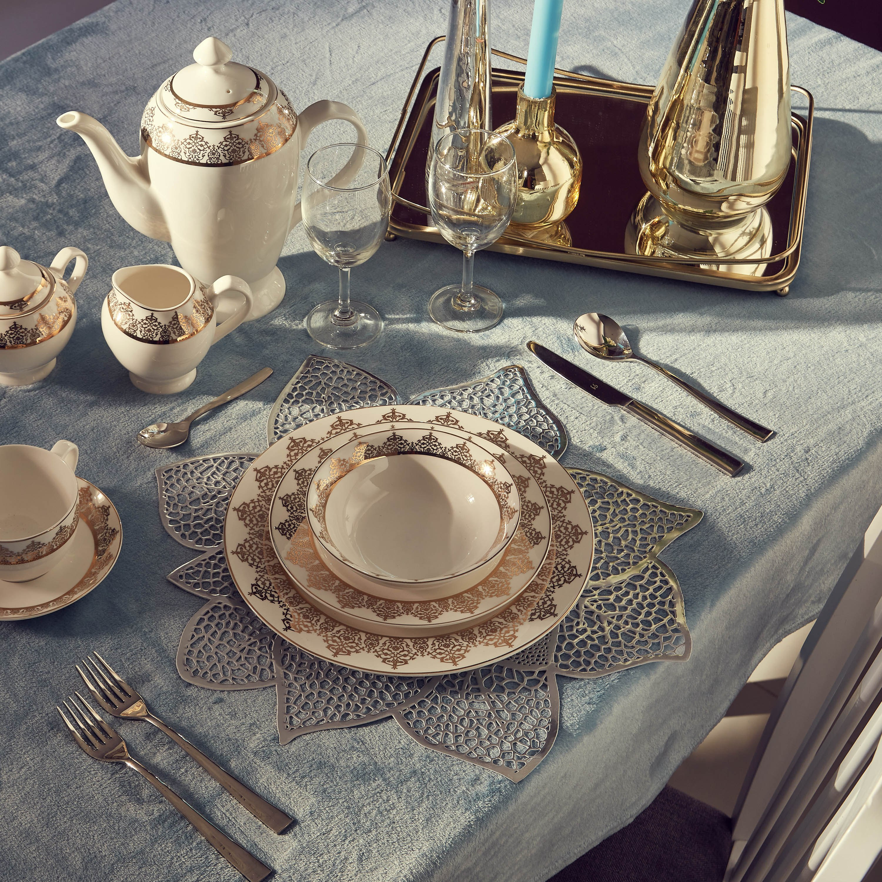 لبادة صحون بي في سي من آفا - 43x42 سم-hbxdecorandfurnishings-homefurnishings-tablelinens-image-3