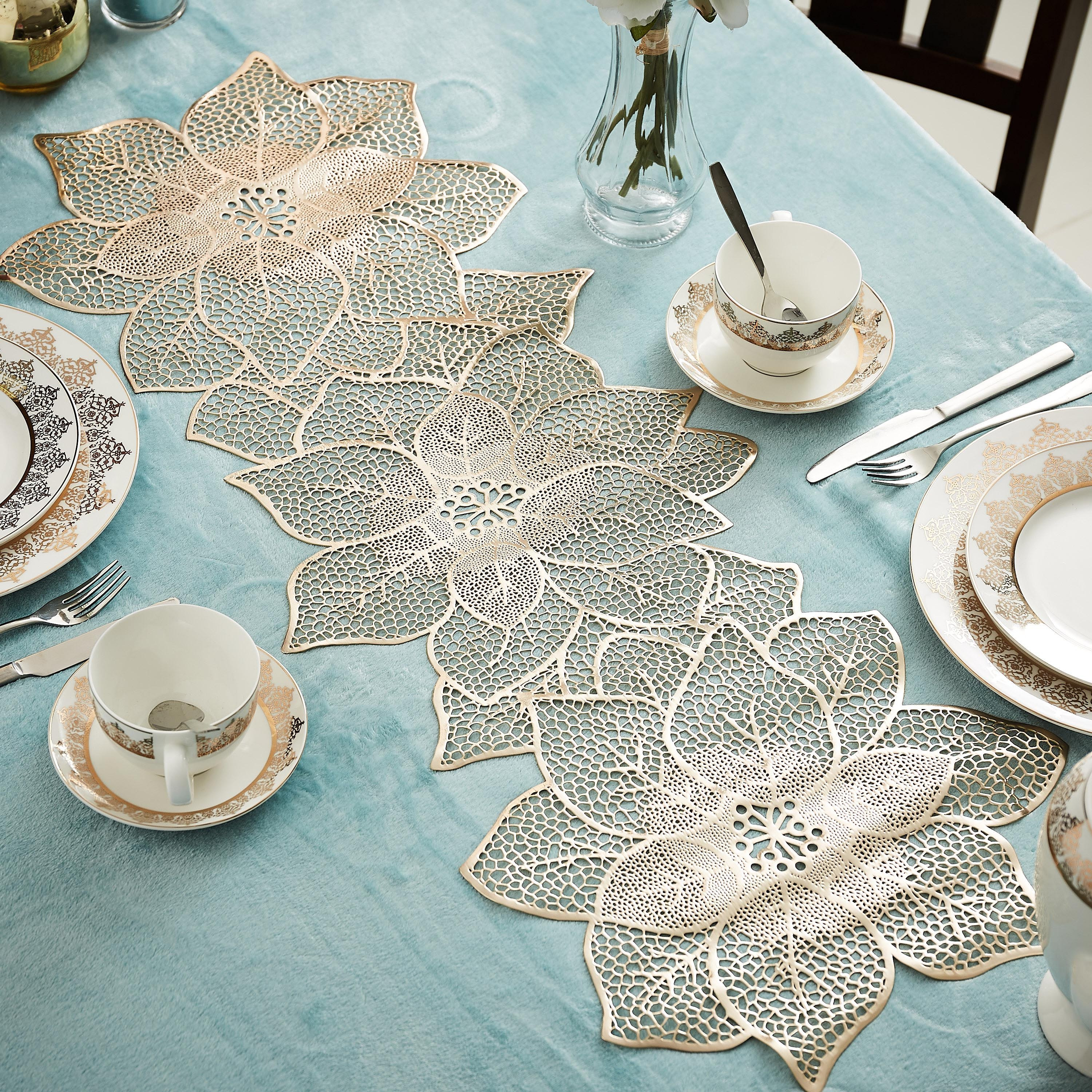 مفرش طاولة بي في سي من آفا - 35x90 سم-hbxdecorandfurnishings-homefurnishings-tablelinens-image-1