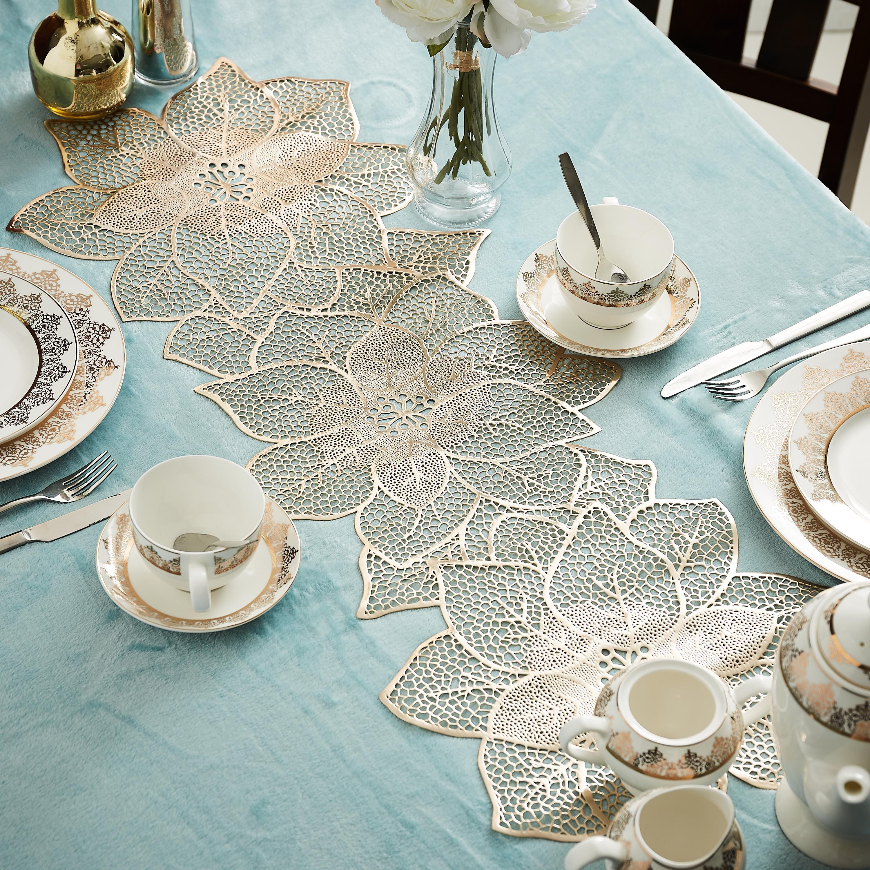 مفرش طاولة بي في سي من آفا - 35x90 سم-hbxdecorandfurnishings-homefurnishings-tablelinens-image-3
