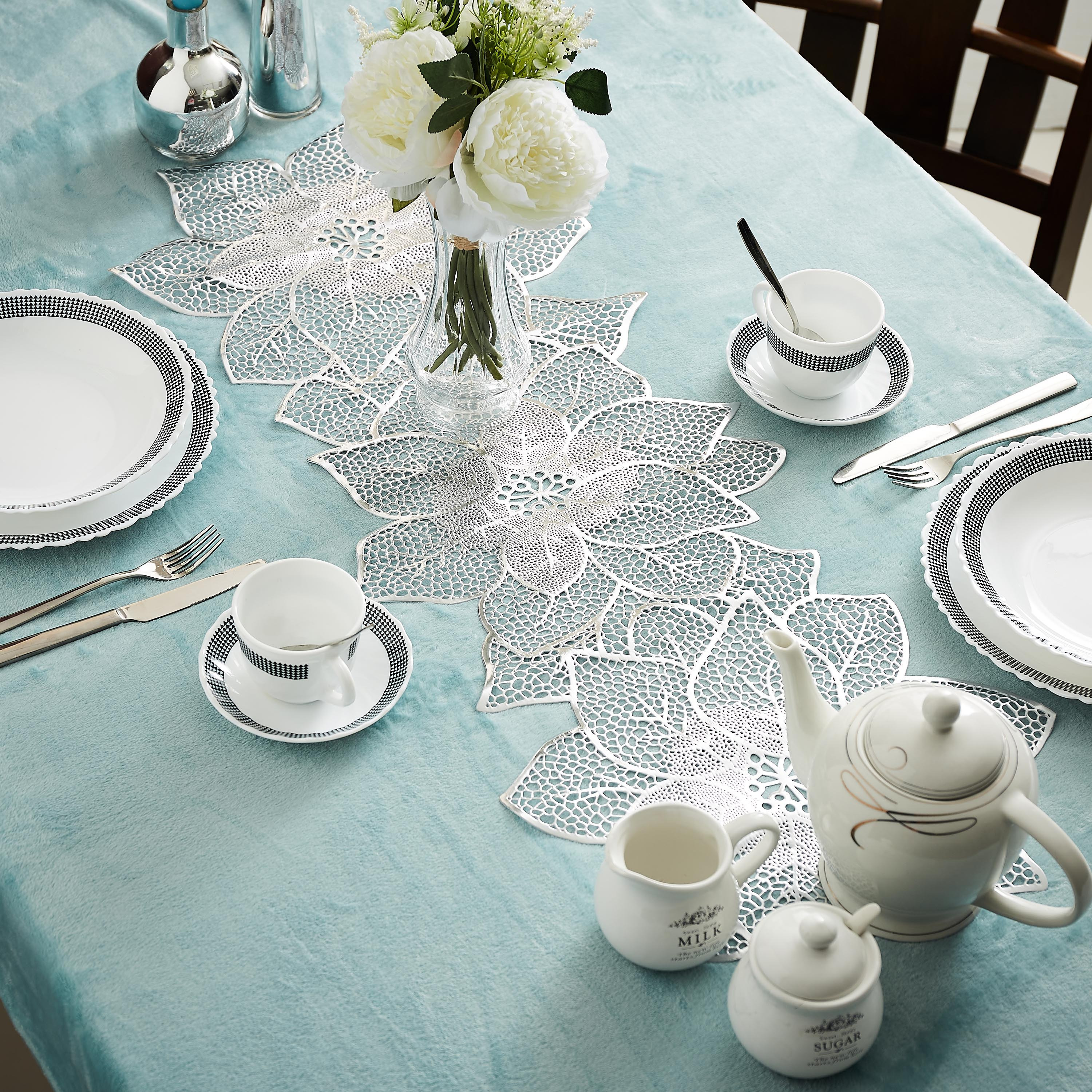 مفرش طاولة بي في سي من آفا - 35x90 سم-hbxdecorandfurnishings-homefurnishings-tablelinens-image-3