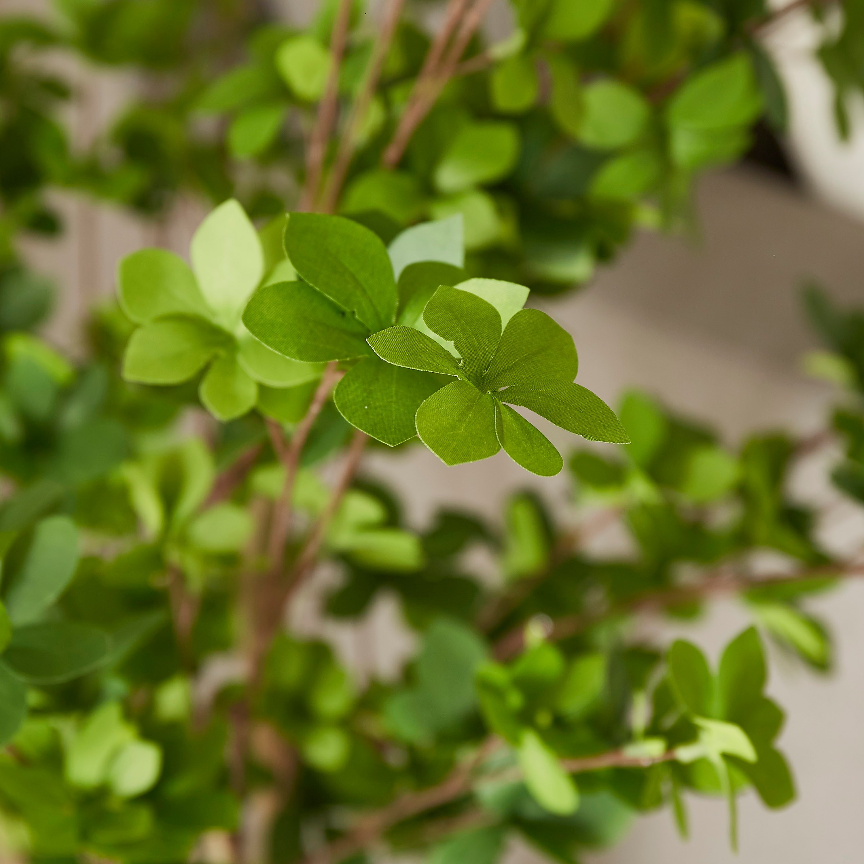شجرة صناعيّة من تيودورا - 140 سم-hbxdecorandfurnishings-homeaccessories-artificialflowersandplants-image-3