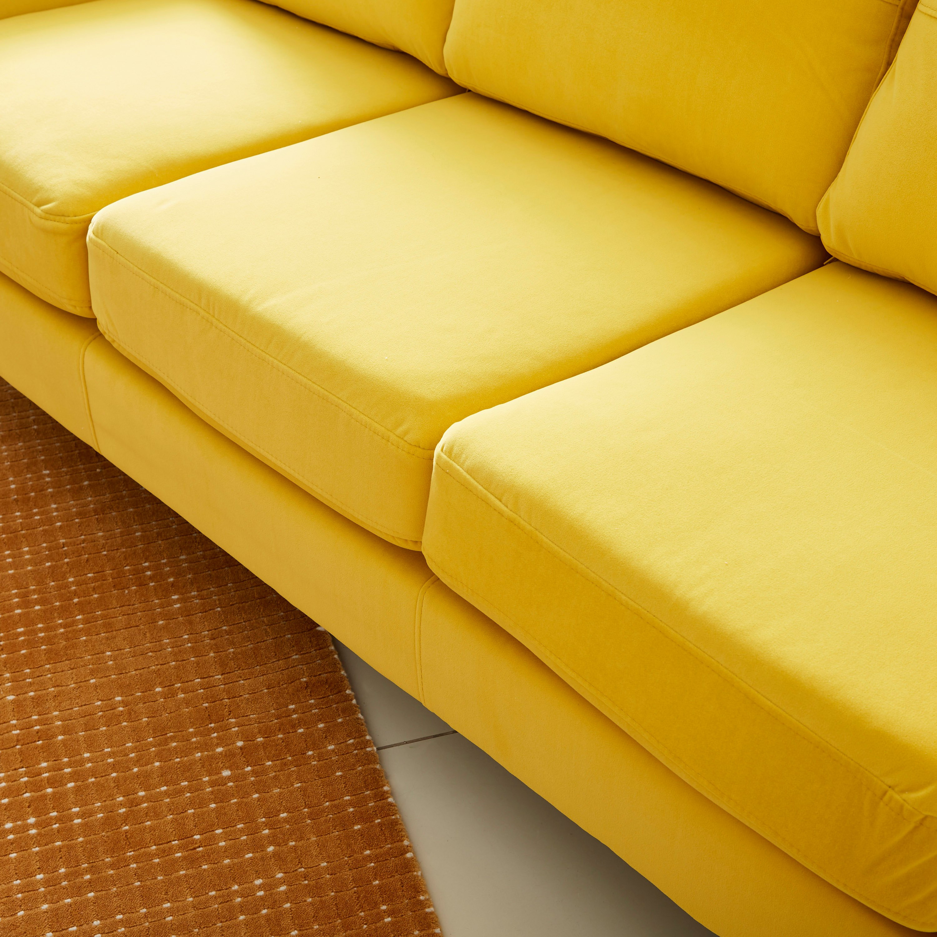كنبة 3 مقاعد بوسادتين من ويلكن-hbxlivingroom-sofasandarmchairs-sofas-image-4