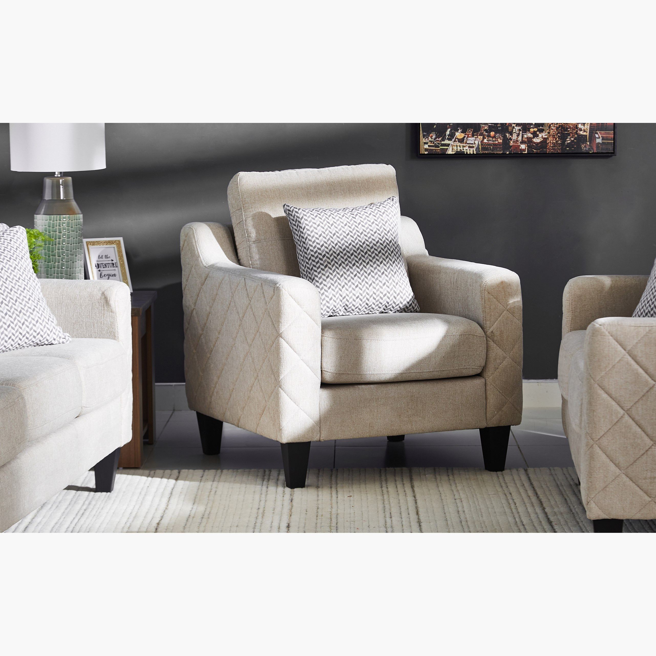 كنبة مقعد واحد بوسادة من ويلكن-hbxlivingroom-sofasandarmchairs-sofas-image-1