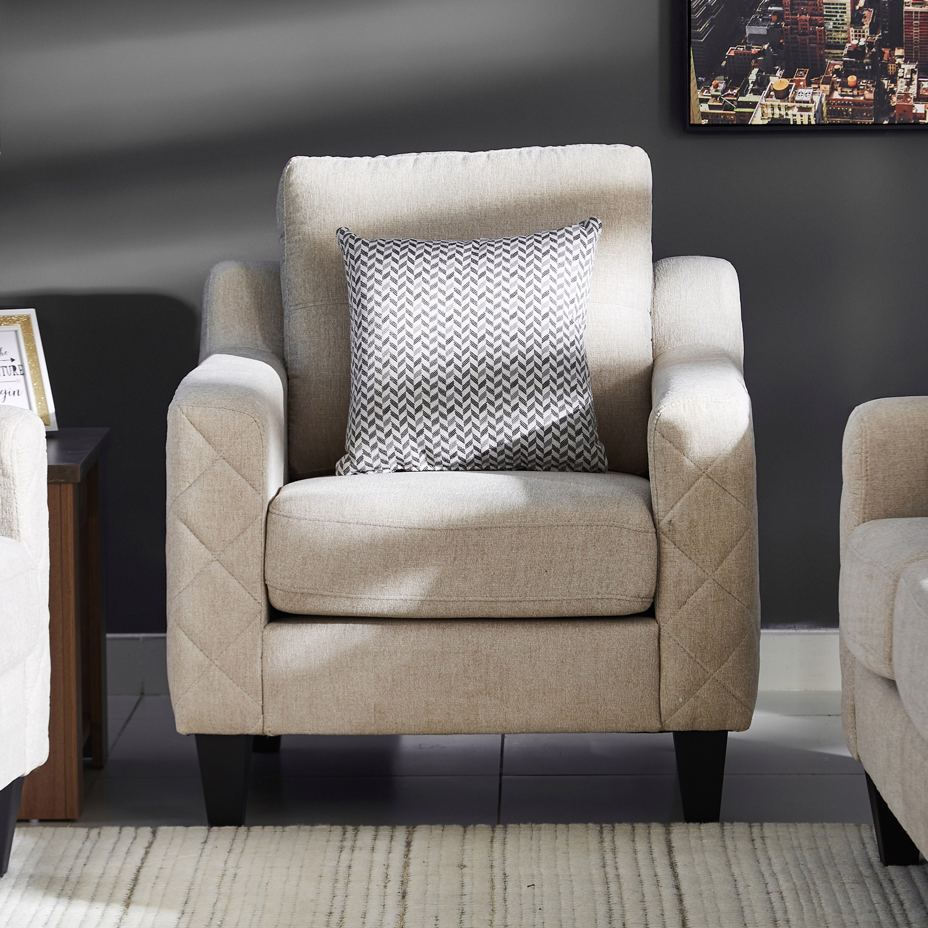 كنبة مقعد واحد بوسادة من ويلكن-hbxlivingroom-sofasandarmchairs-sofas-image-2