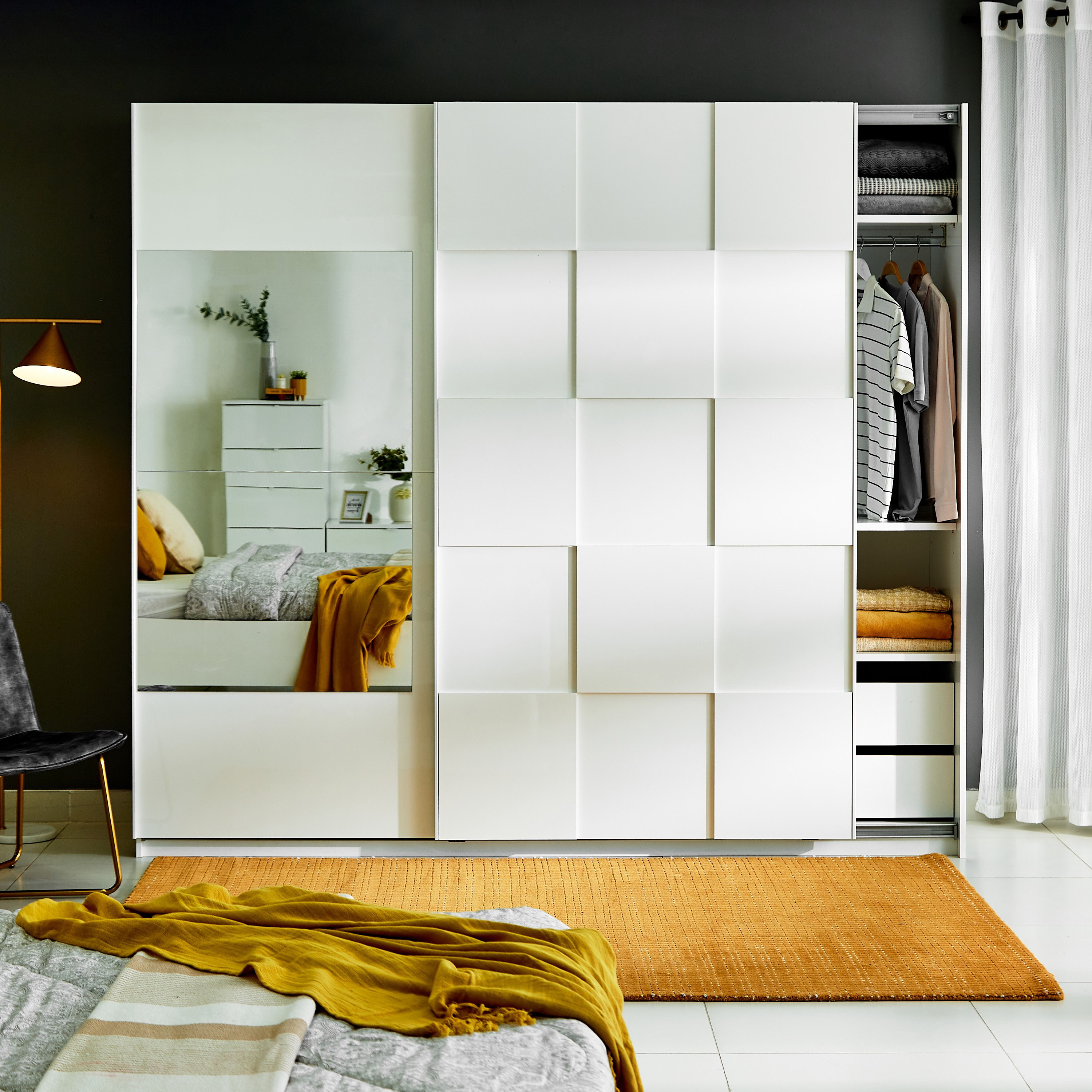 خزانة ملابس بباب انزلاقي ومرآة من هامبورج-hbxfurniture-wardrobes-image-2