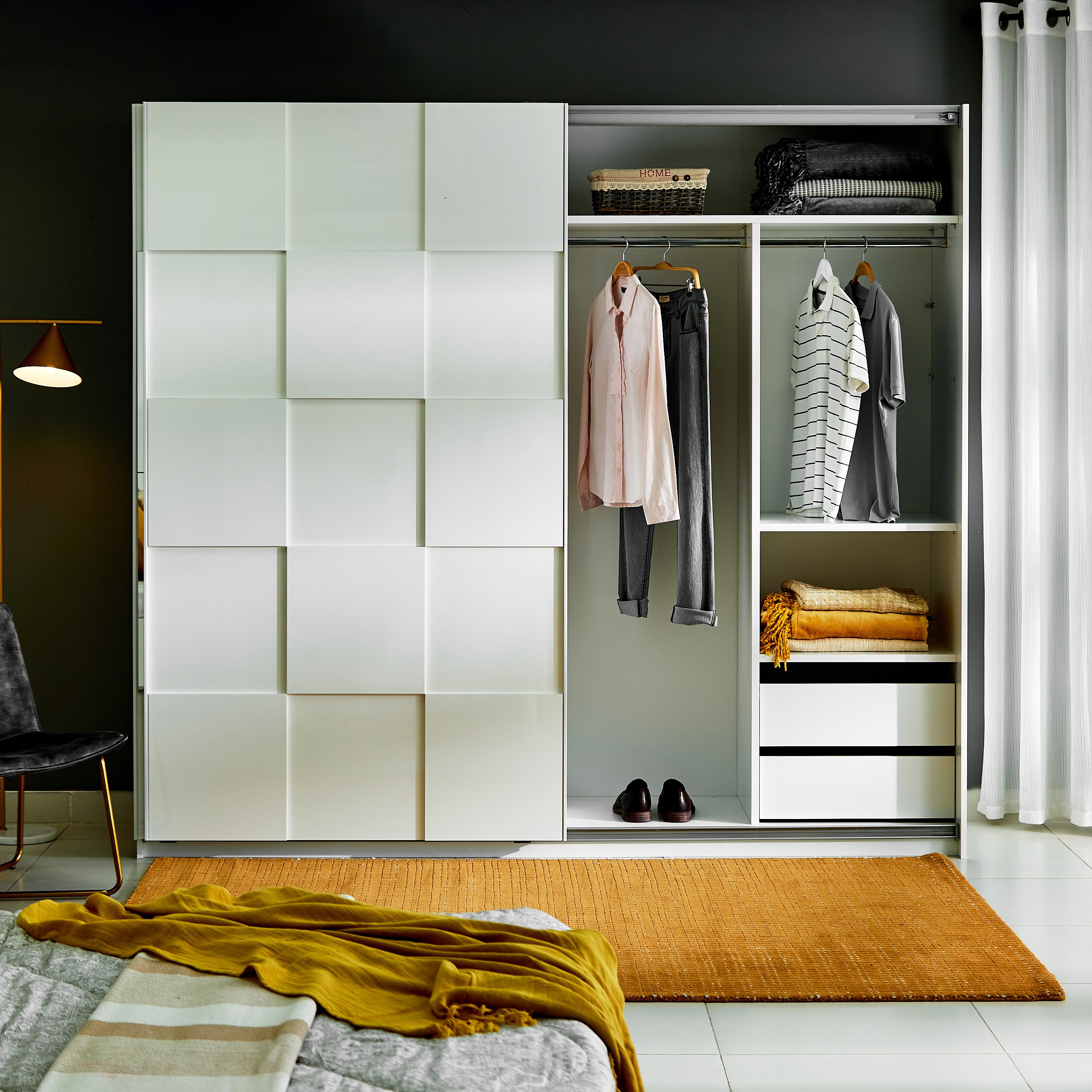 خزانة ملابس بباب انزلاقي ومرآة من هامبورج-hbxfurniture-wardrobes-image-4