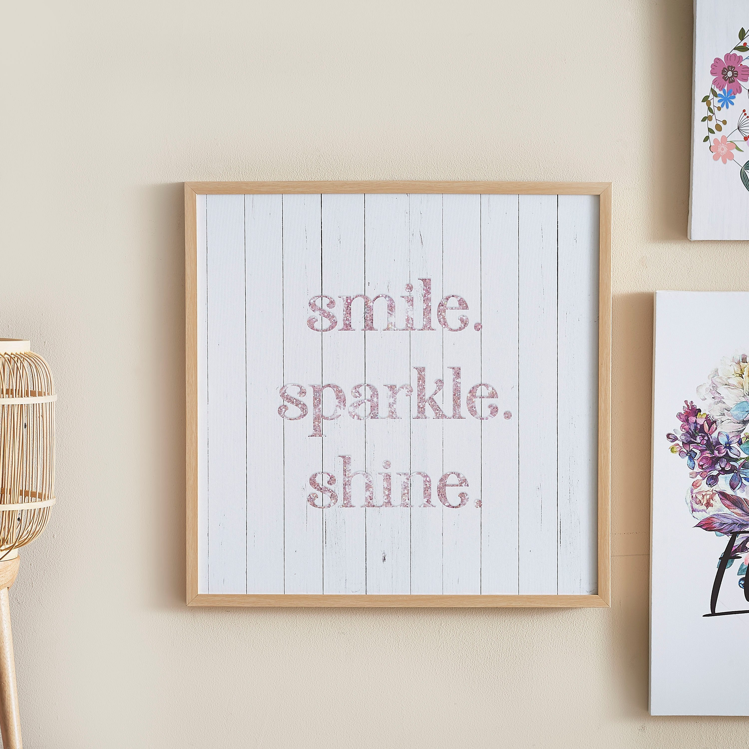 لوحة كانفاس مؤطرة بطبعات سمايل سباركل شاين من كورديال - 50x3x50 سم-hbxhomeware-hbxdecorandfurnishings-image-1
