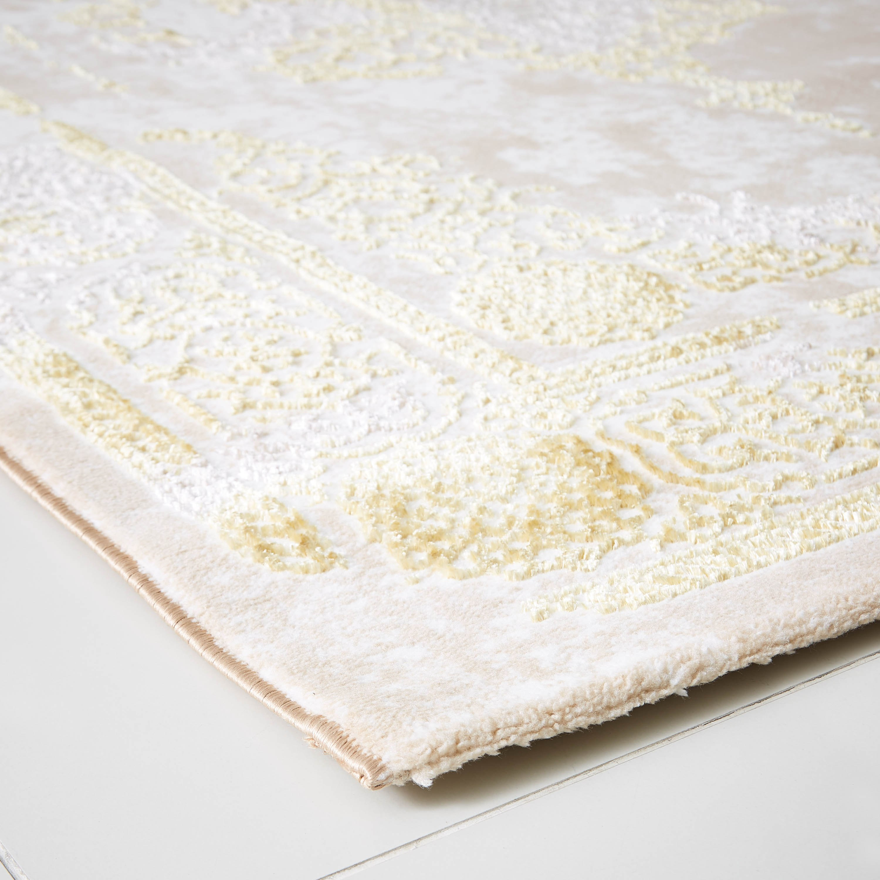 سجادة مقاومة للبقع من فرسان - 150x230سم-hbxdecorandfurnishings-floorcoverings-rugs-image-3