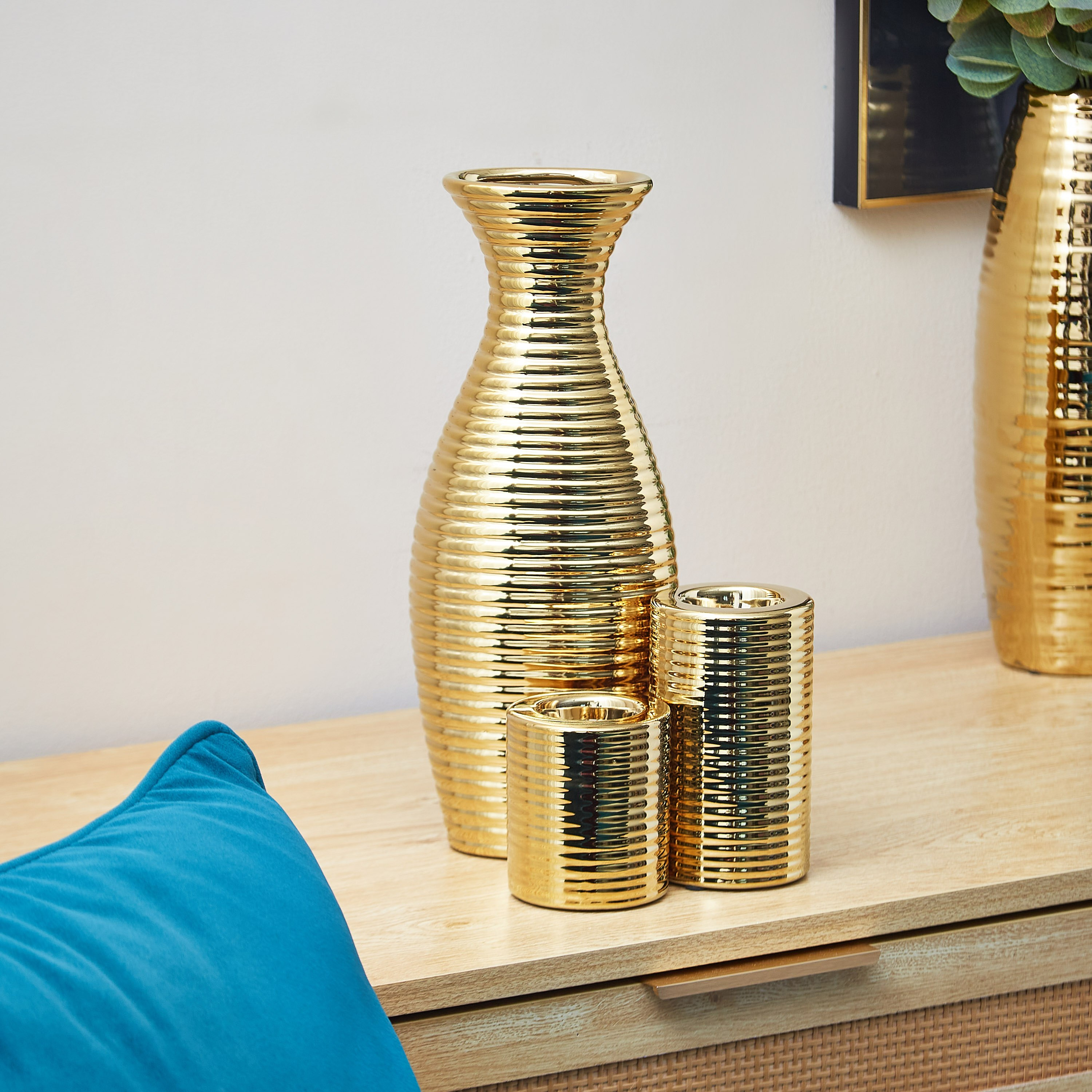 طقم مزهرية سيراميك مضلعة مع حامل شموع 3 قطع من إيلا-hbxbedroom-decorandaccessories-vases-image-1
