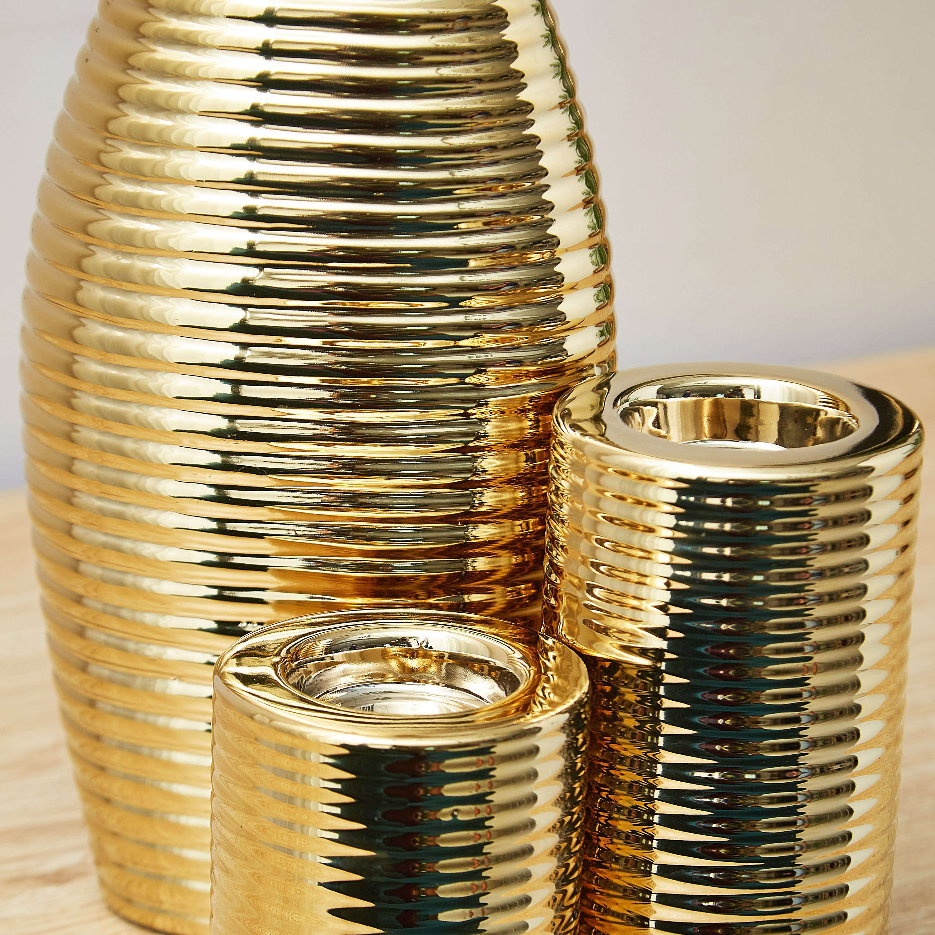 طقم مزهرية سيراميك مضلعة مع حامل شموع 3 قطع من إيلا-hbxbedroom-decorandaccessories-vases-image-3