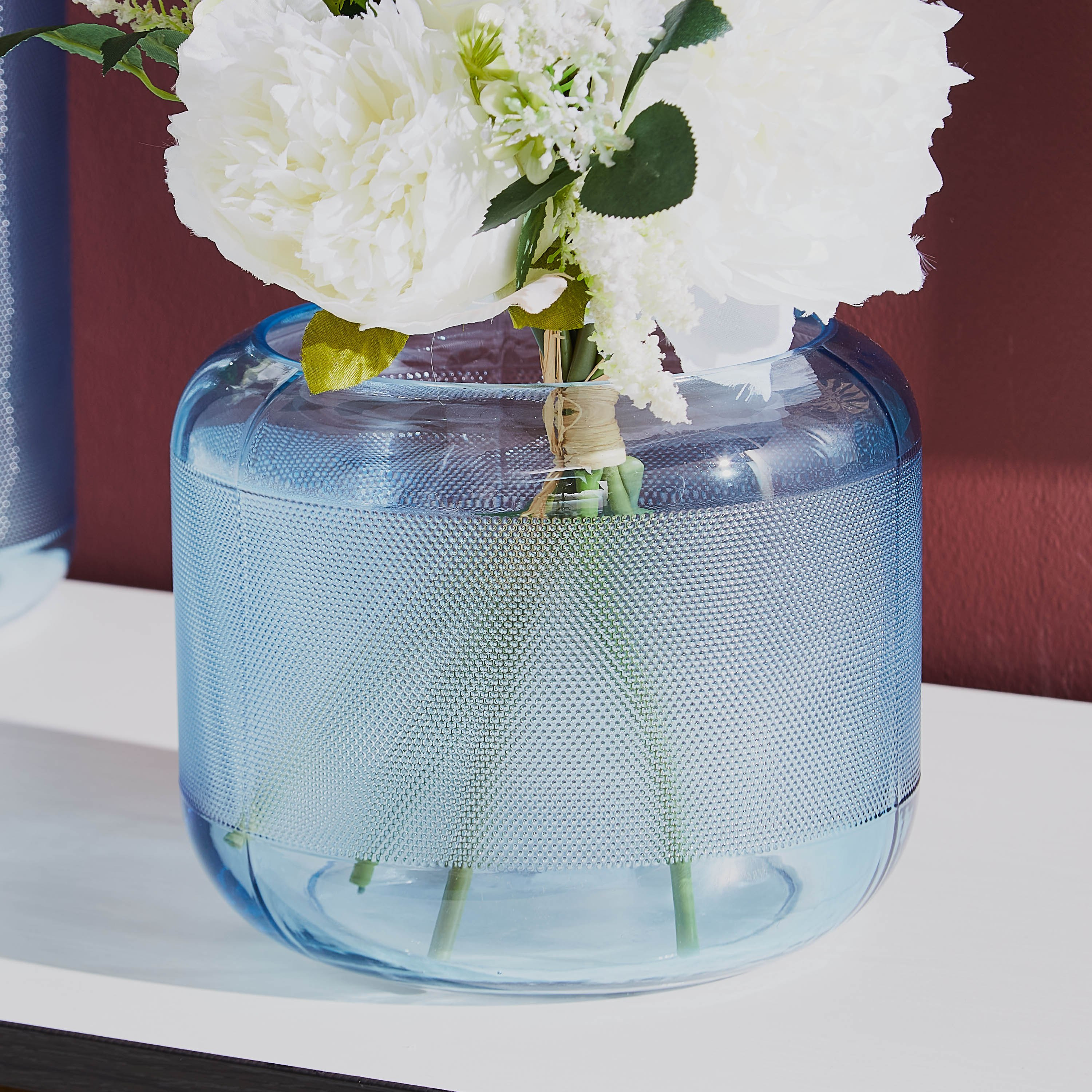 مزهرية صغيرة مطروقة زجاجية من ريو - 16x17.5 سم-hbxbedroom-decorandaccessories-vases-image-1