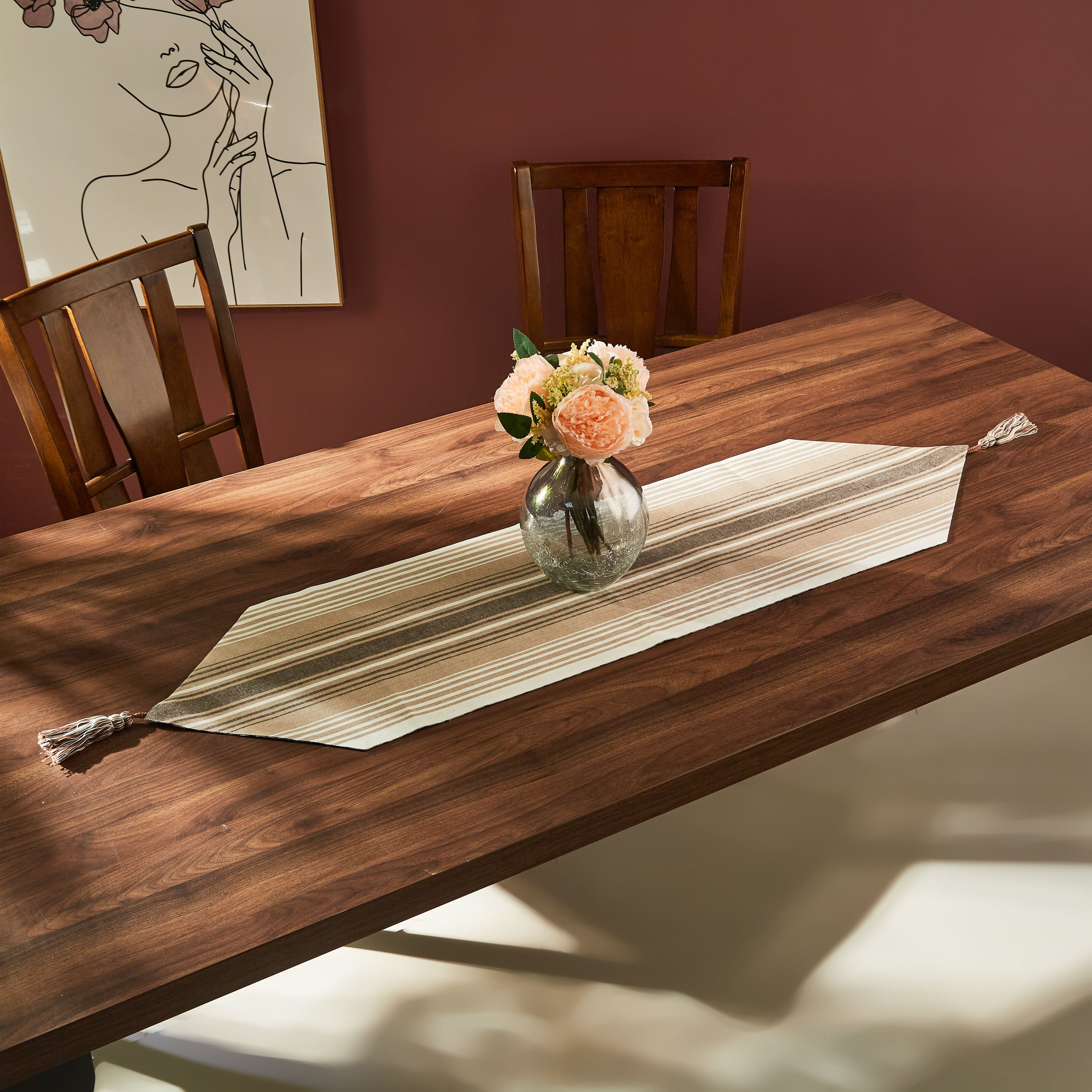 مفرش طاولة قطن مصبوغ قابل للاستخدام على الوجهين من هارلي - 33x120 سم-hbxdecorandfurnishings-homefurnishings-tablelinens-image-2