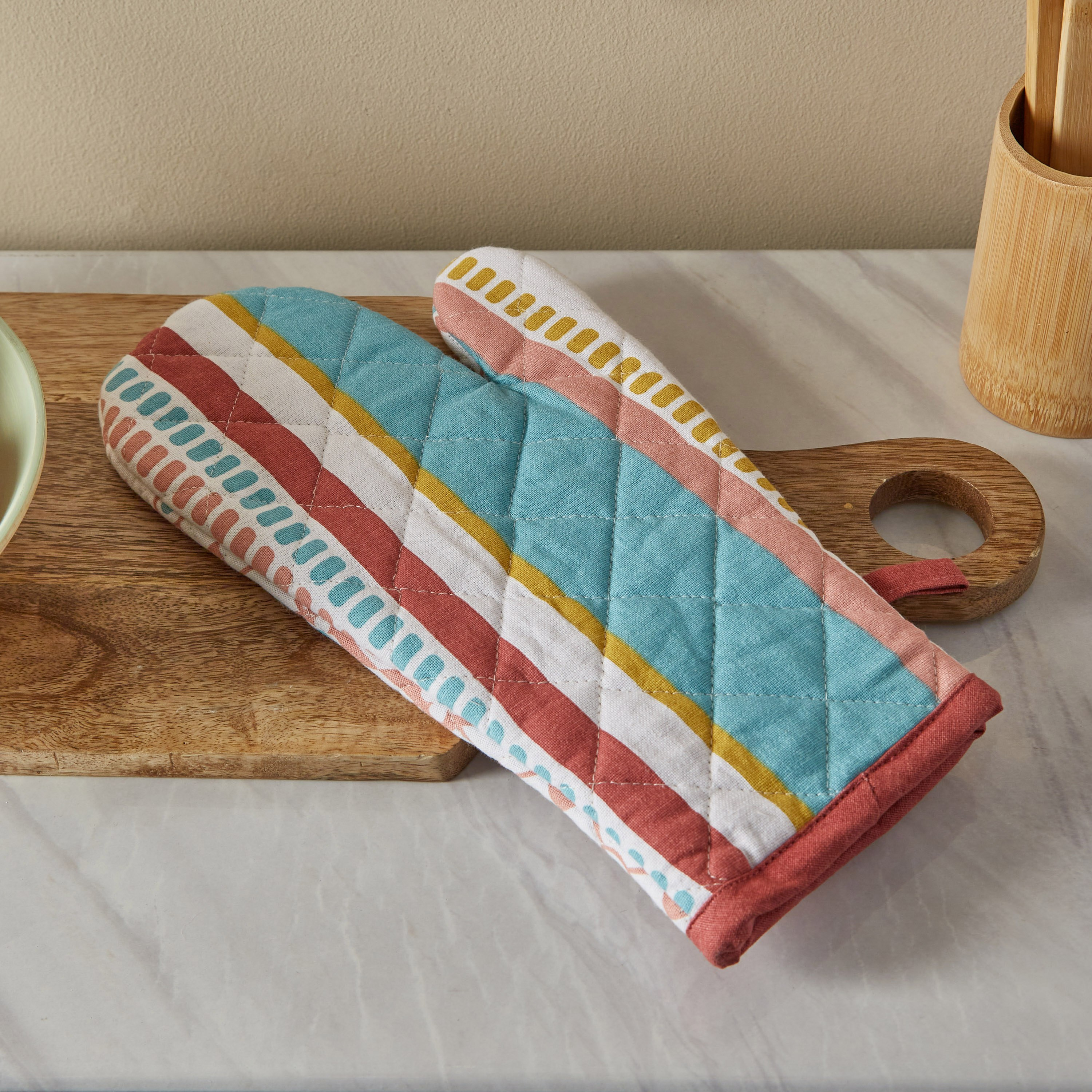 قفاز فرن قطن بطبعات من بايتون-hbxhomeware-kitchenware-kitchenlinens-image-1