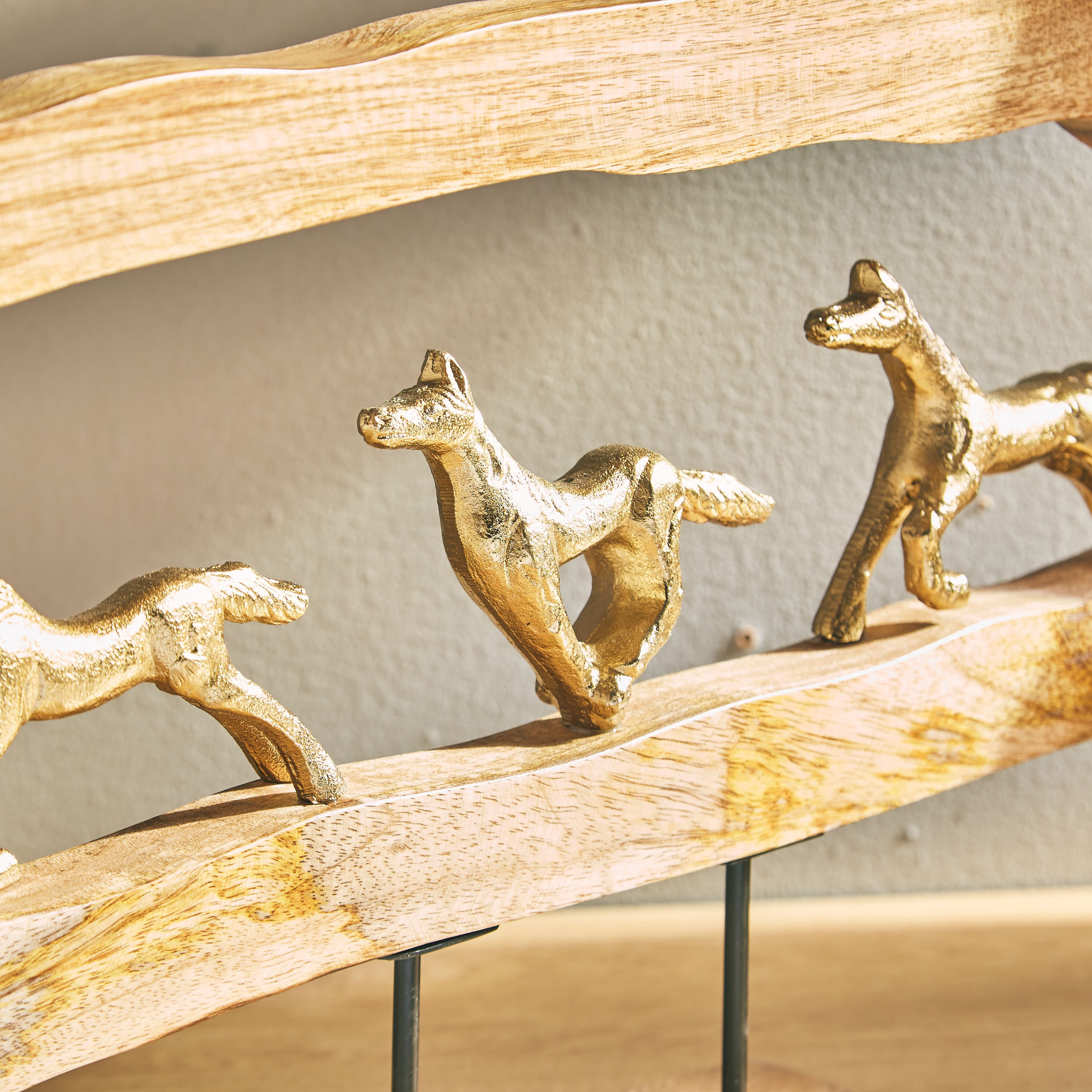 تمثال تجريدي خشبي لخيول راكضة من تريفيا - 50x8x20 سم-hbxhomeware-homedecor-figurinesandornaments-image-4