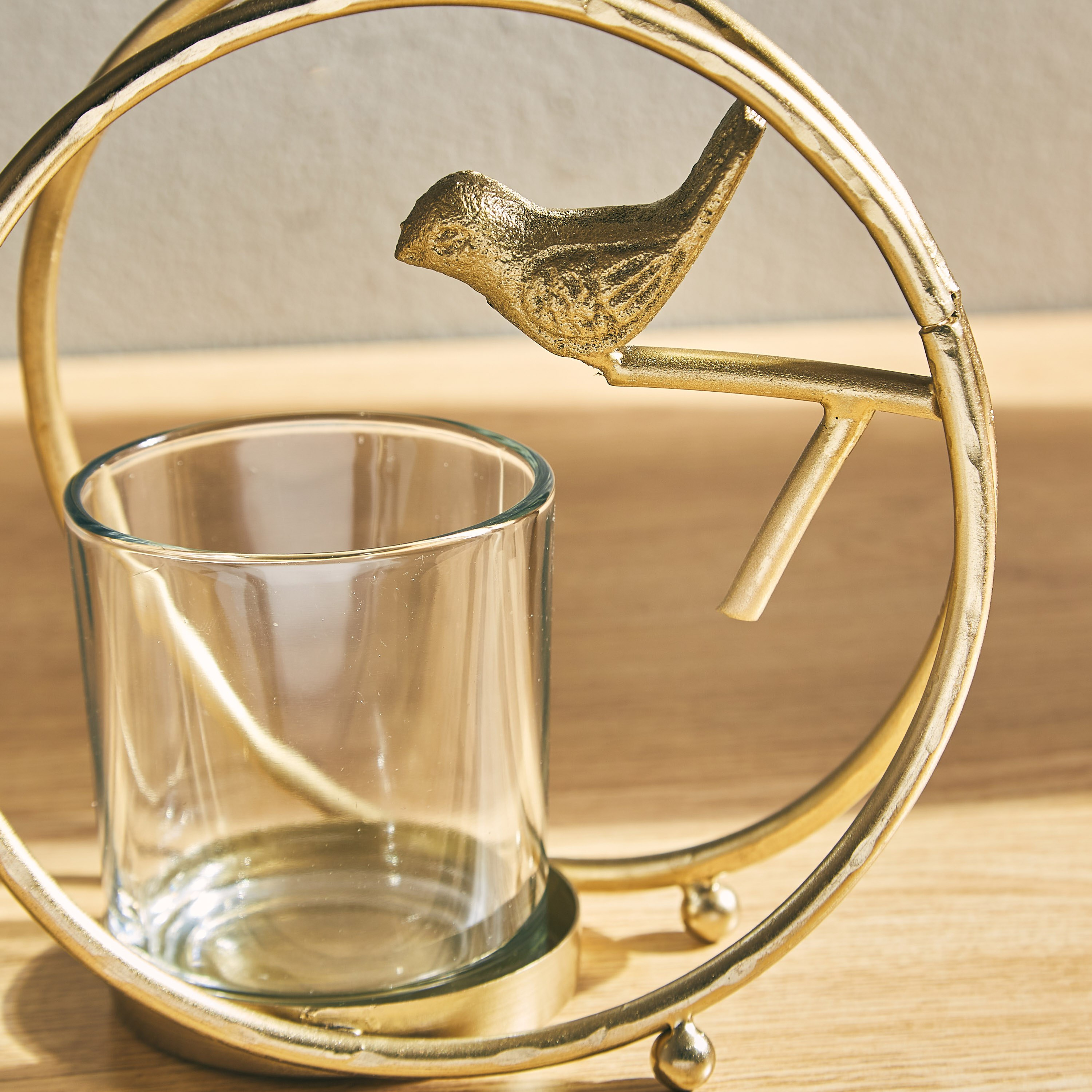 حامل شموع معدني  بتصميم طائر داخل حلقة من تريفيا - 15.5x8.5x15.5 سم-hbxlivingroom-decorandaccessories-candleholders-image-3