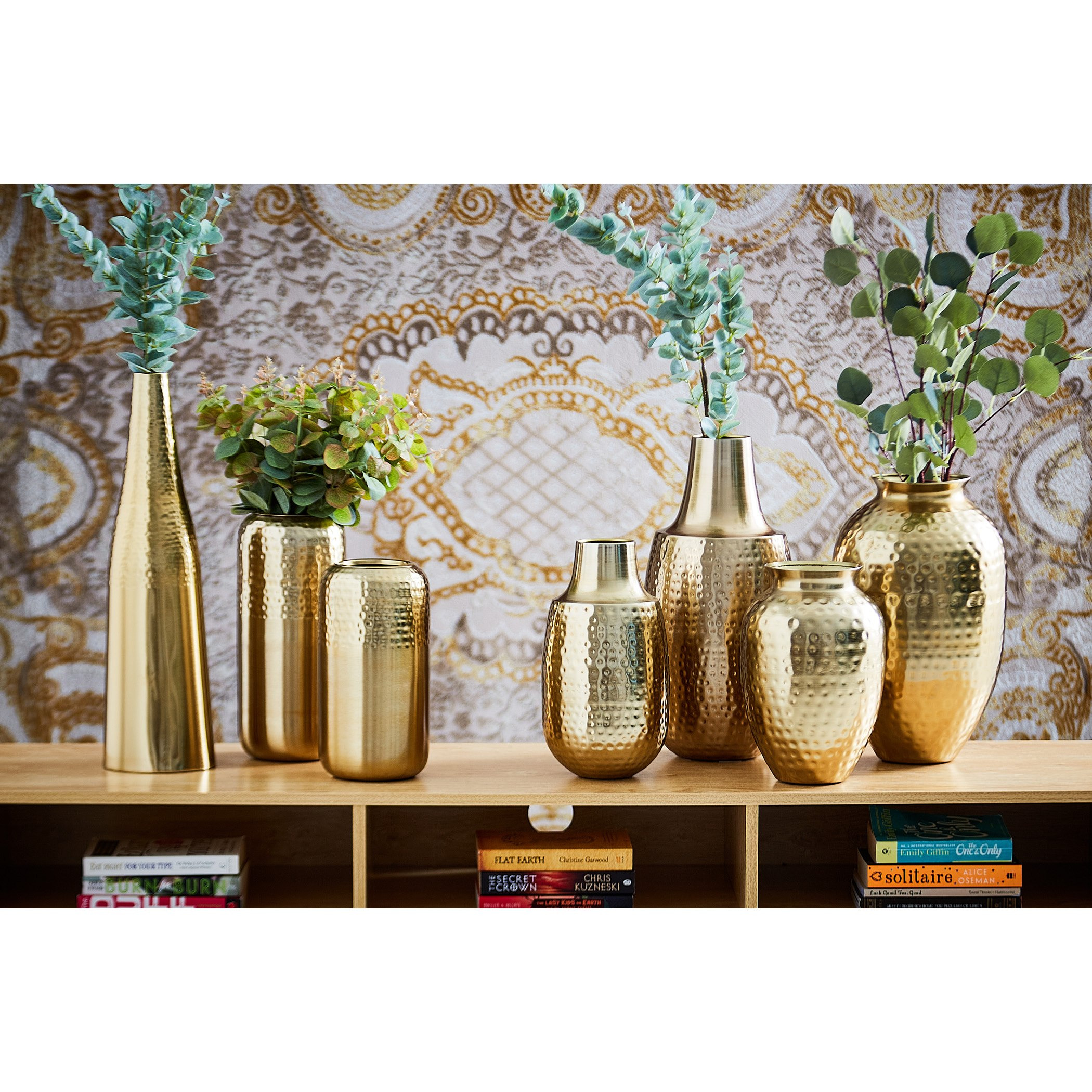 مزهرية صغيرة معدنية مطروقة من تريفيا - 19×19×27 سم-hbxbedroom-decorandaccessories-vases-image-4