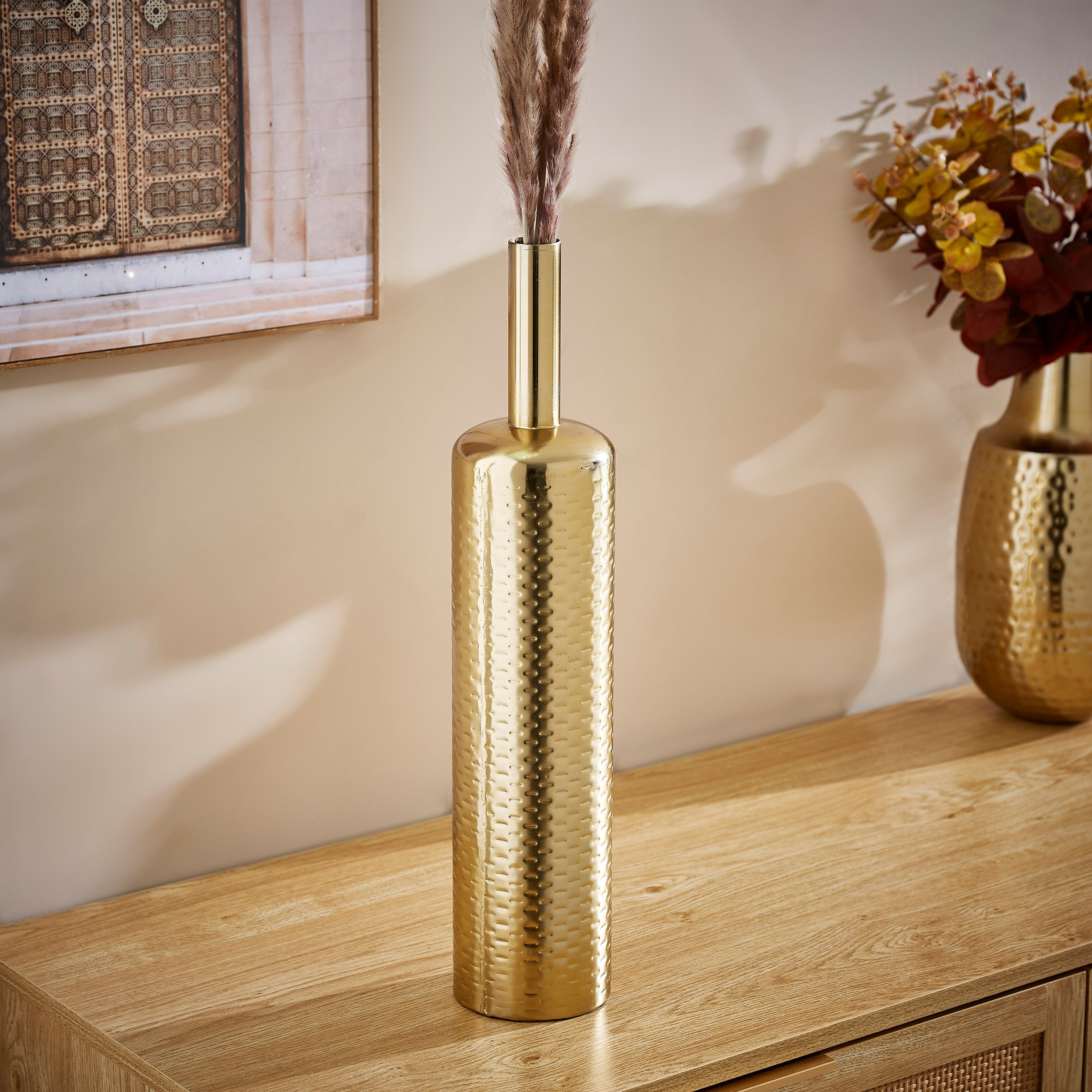 مزهرية صغيرة معدنية بتصاميم مفرغة من تريفيا - 10x10x47 سم-hbxbedroom-decorandaccessories-vases-image-2