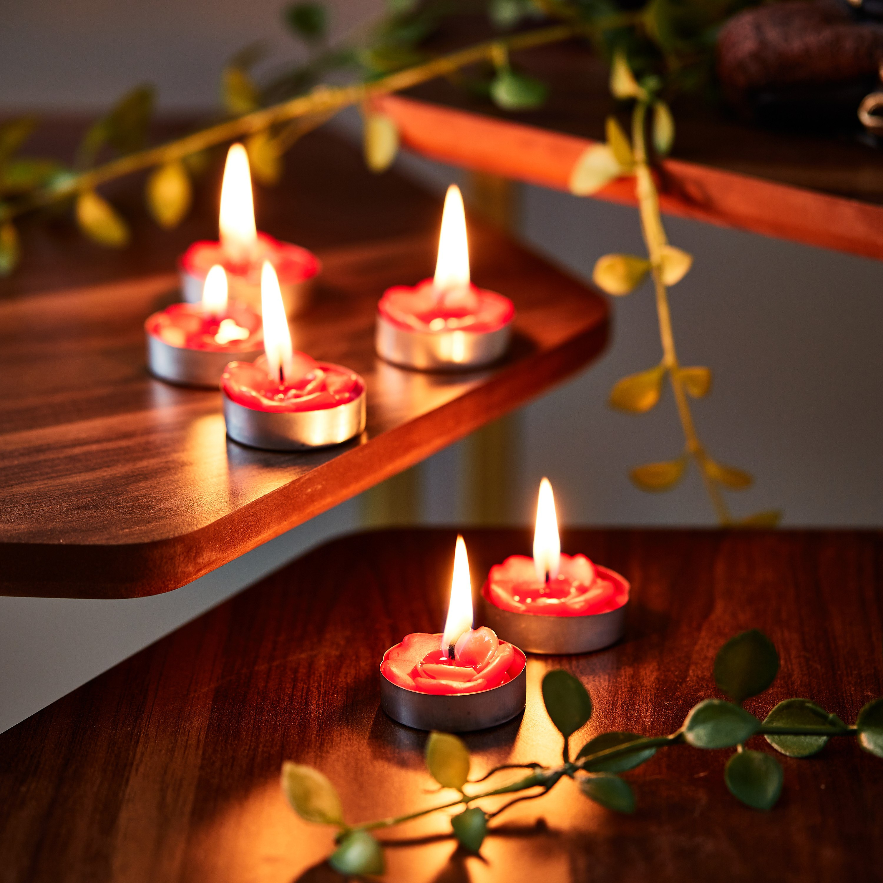 Tamara 6-Piece Rosewood and Cedar Floating Tealight Candle Set - 10 gms-hbxhomeware-hbxdecorandfurnishings-image-3