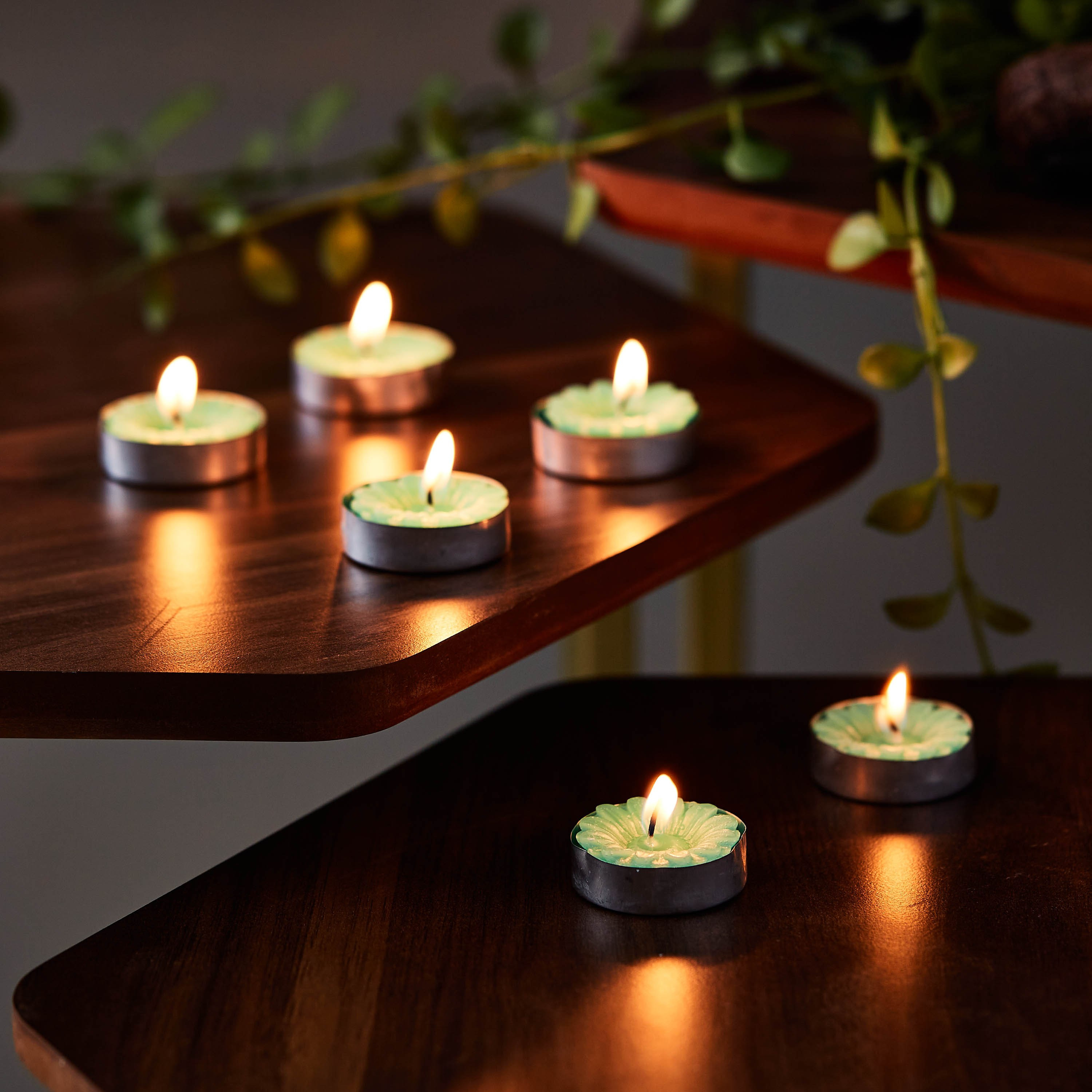 Tamara 6-Piece Sea Salt and Mandarin Floating Tealight Candle Set-hbxhomeware-hbxdecorandfurnishings-image-3