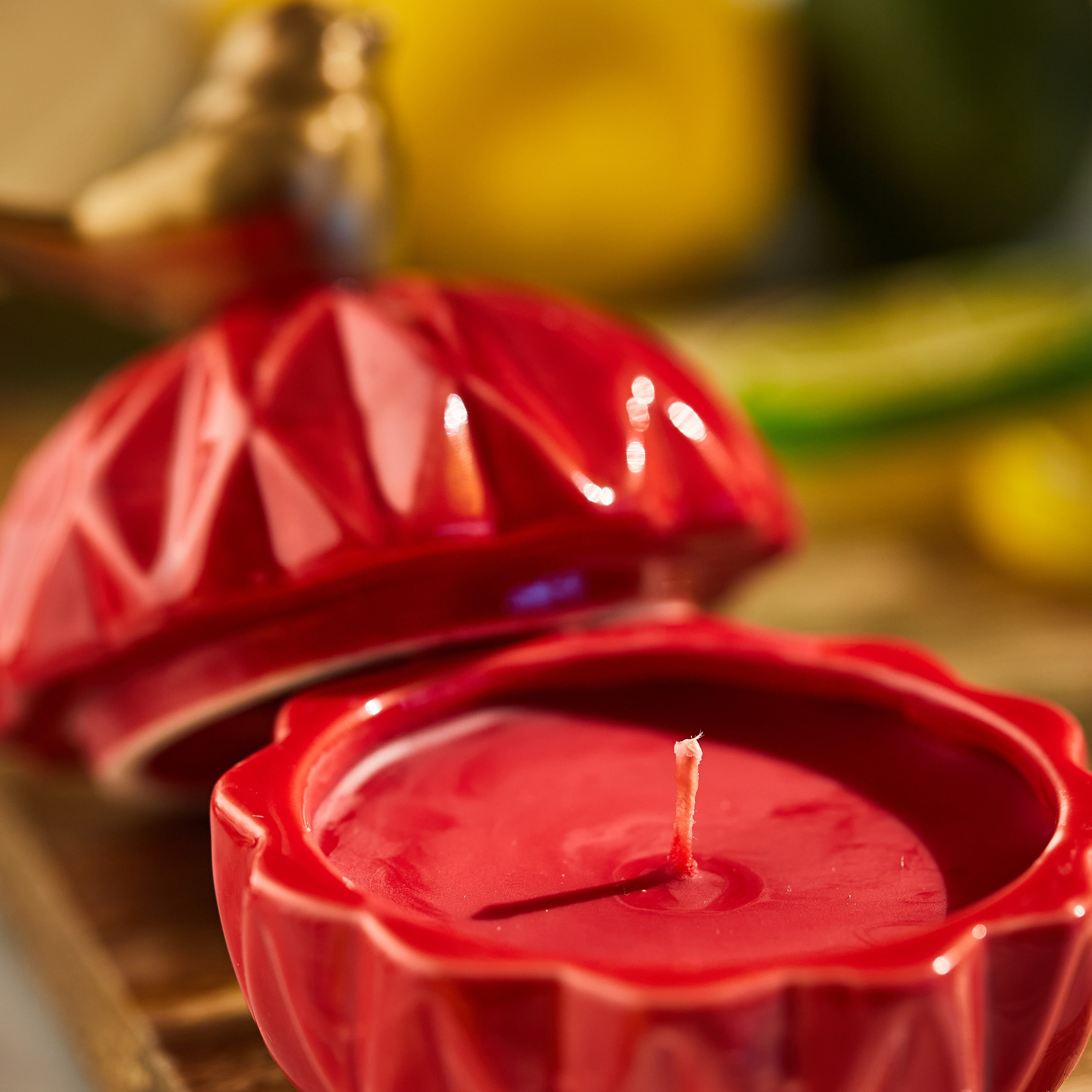 شمعة فوتيف سيراميك مع طائر برائحة خشب الورد والأرز من تمارا-PROMO_HB_AE_B1G1_250925-image-4