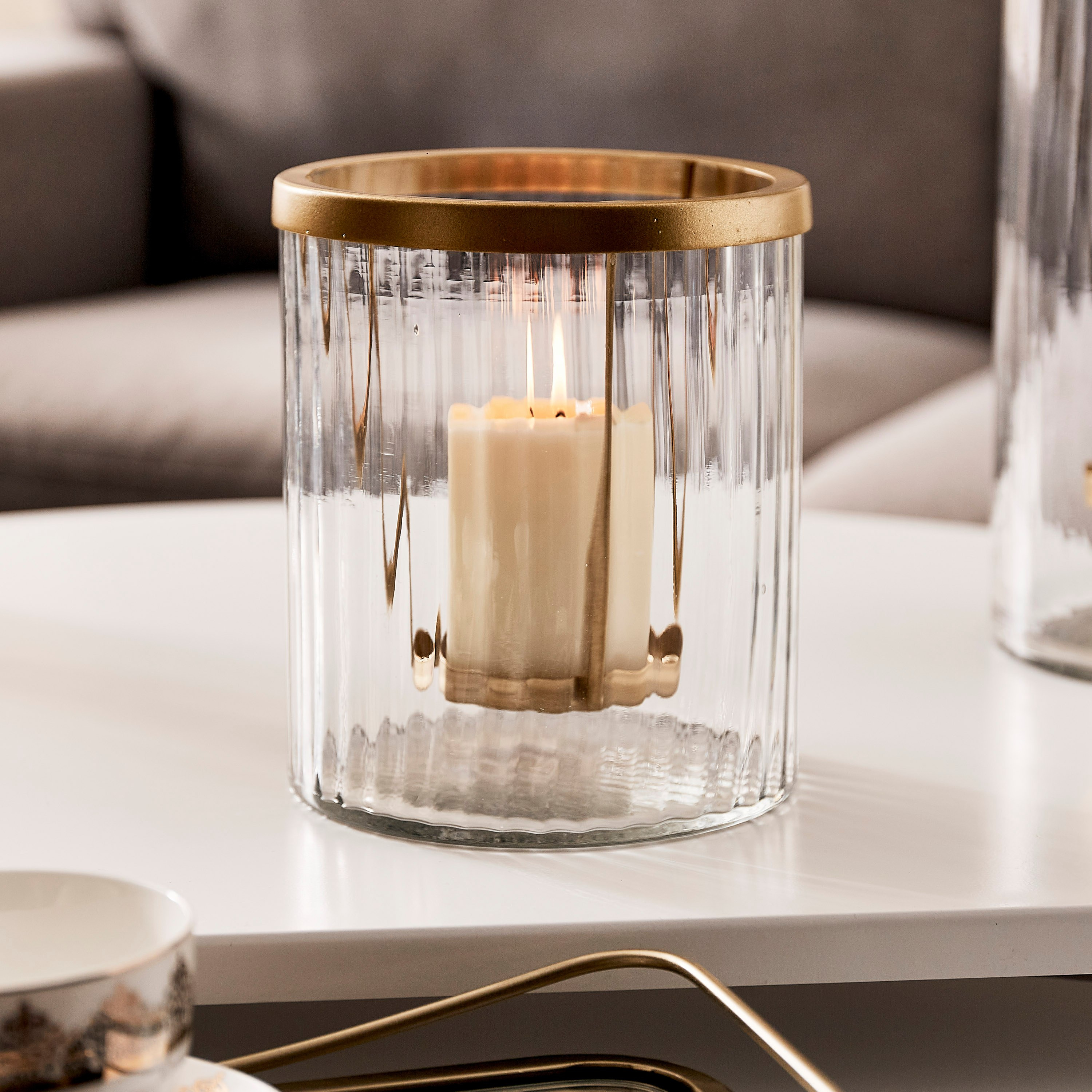 شمعدان زجاج شفاف أروها - 15×15×18 سم-hbxlivingroom-decorandaccessories-candleholders-image-1