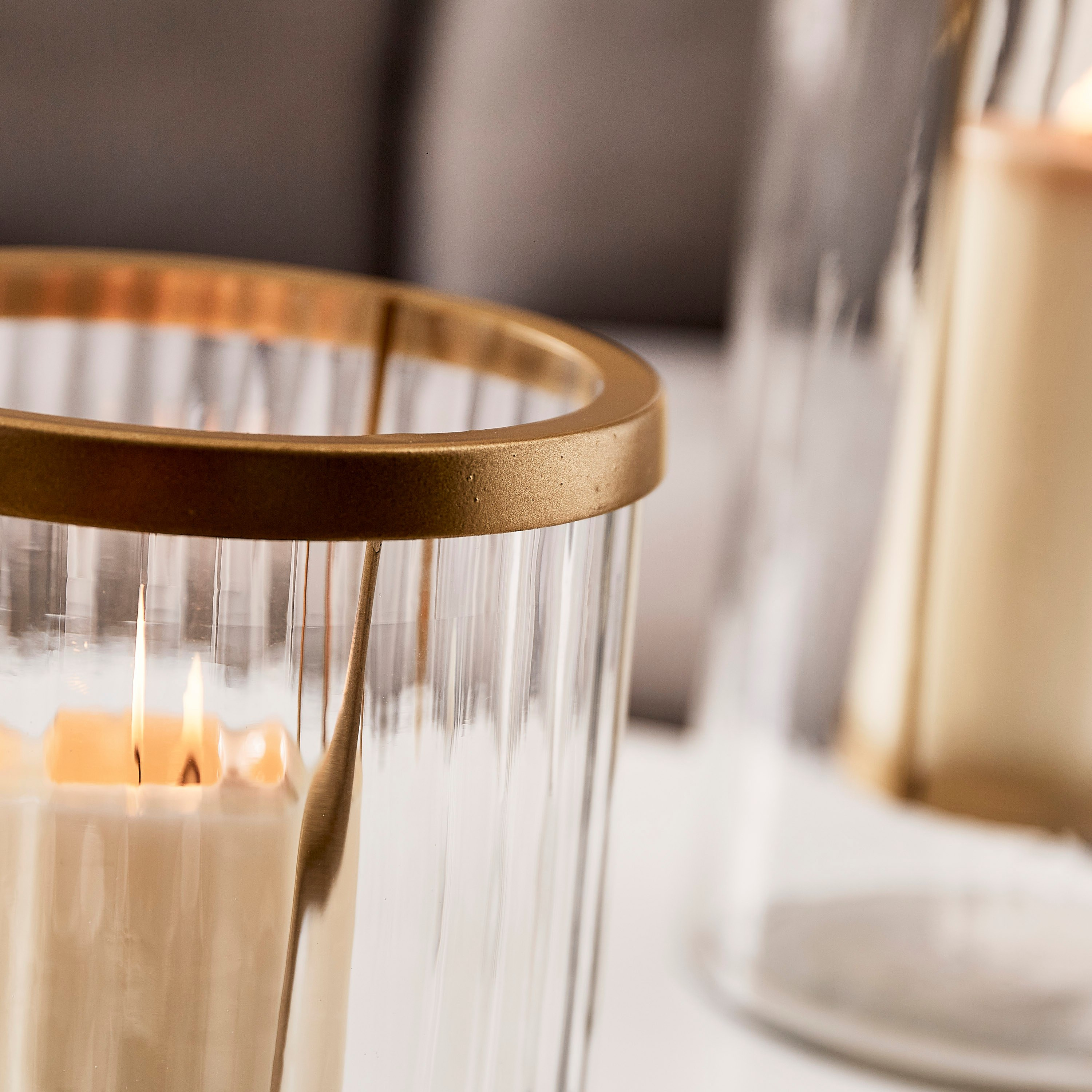 شمعدان زجاج شفاف أروها - 15×15×18 سم-hbxlivingroom-decorandaccessories-candleholders-image-3
