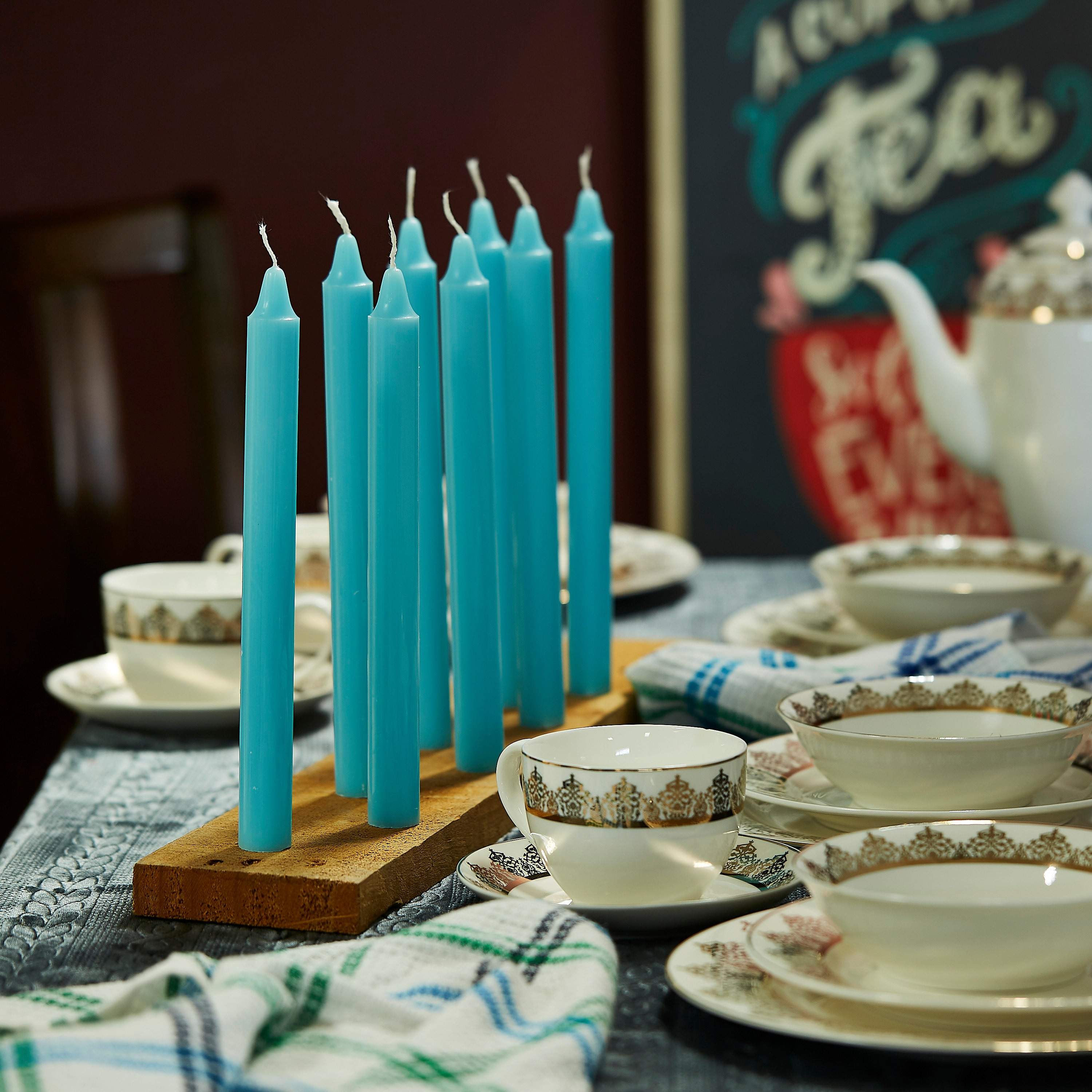 Mia Vanilla Scented 8-Piece Tapered Candle Set - 25 cm-hbxhomeware-hbxdecorandfurnishings-image-2