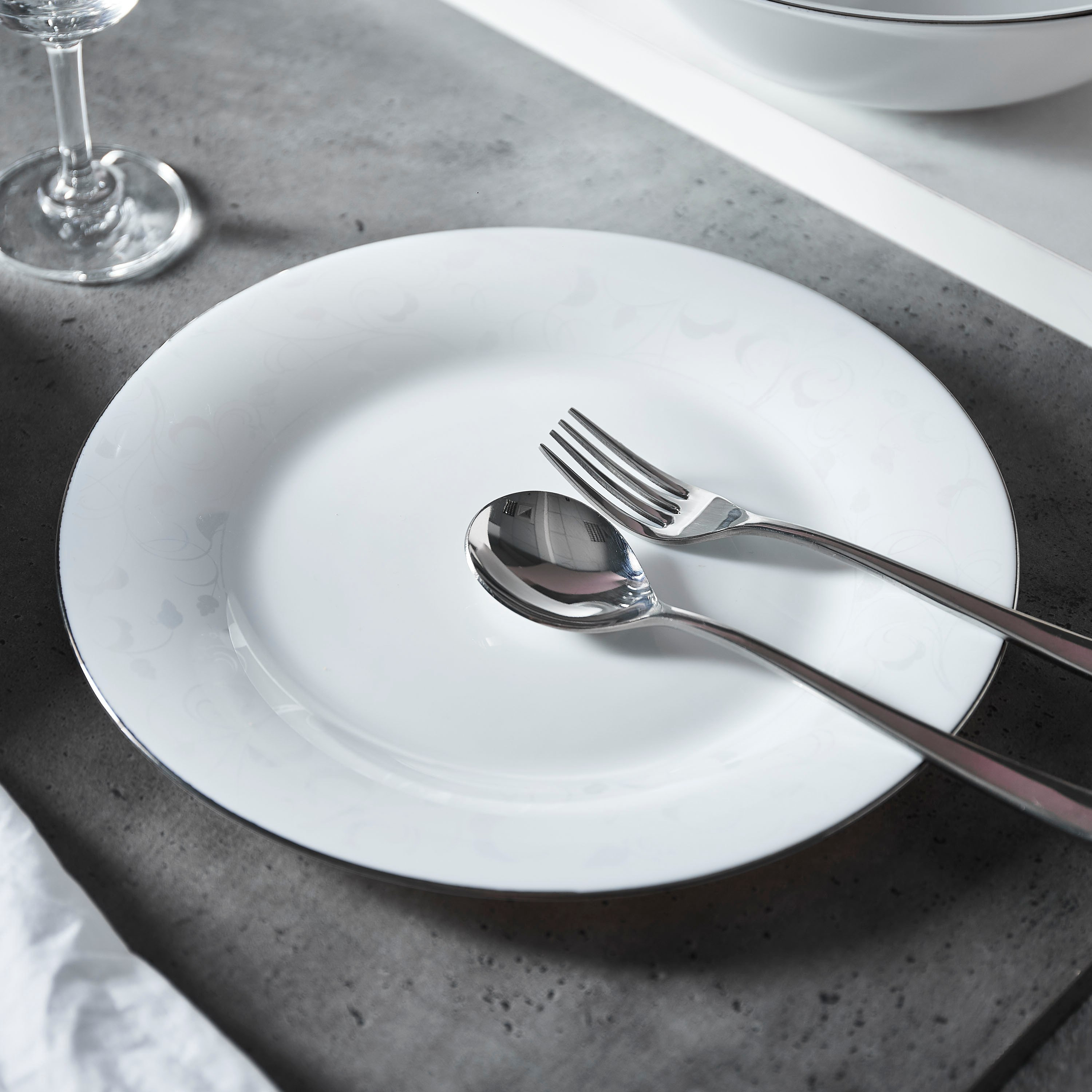 صحن عشاء أوبال وير من فيكتوريانا - 26 سم-hbxdecorandfurnishings-tabletop-crockery-image-2