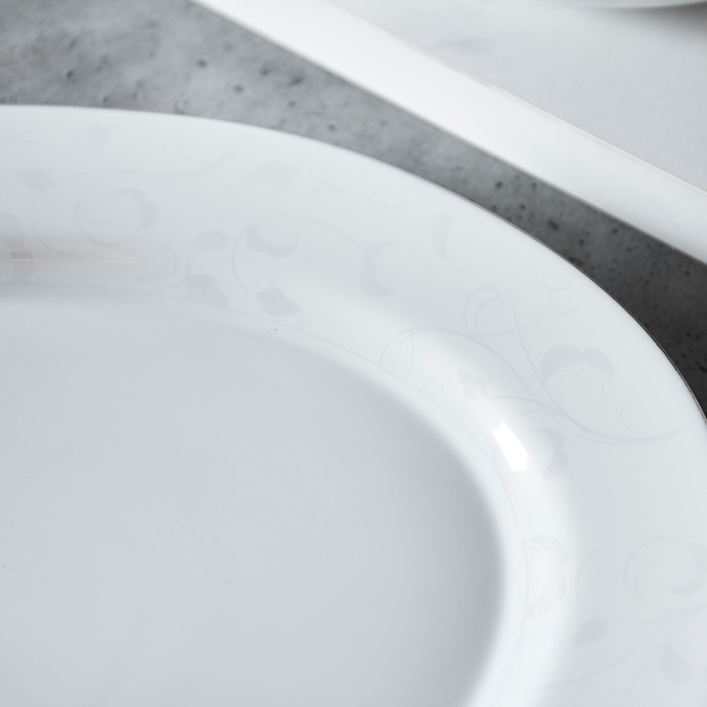 صحن بيضاوي بطبعات أوبالوير من فيكتوريانا - 36 سم-hbxdecorandfurnishings-tabletop-crockery-image-3