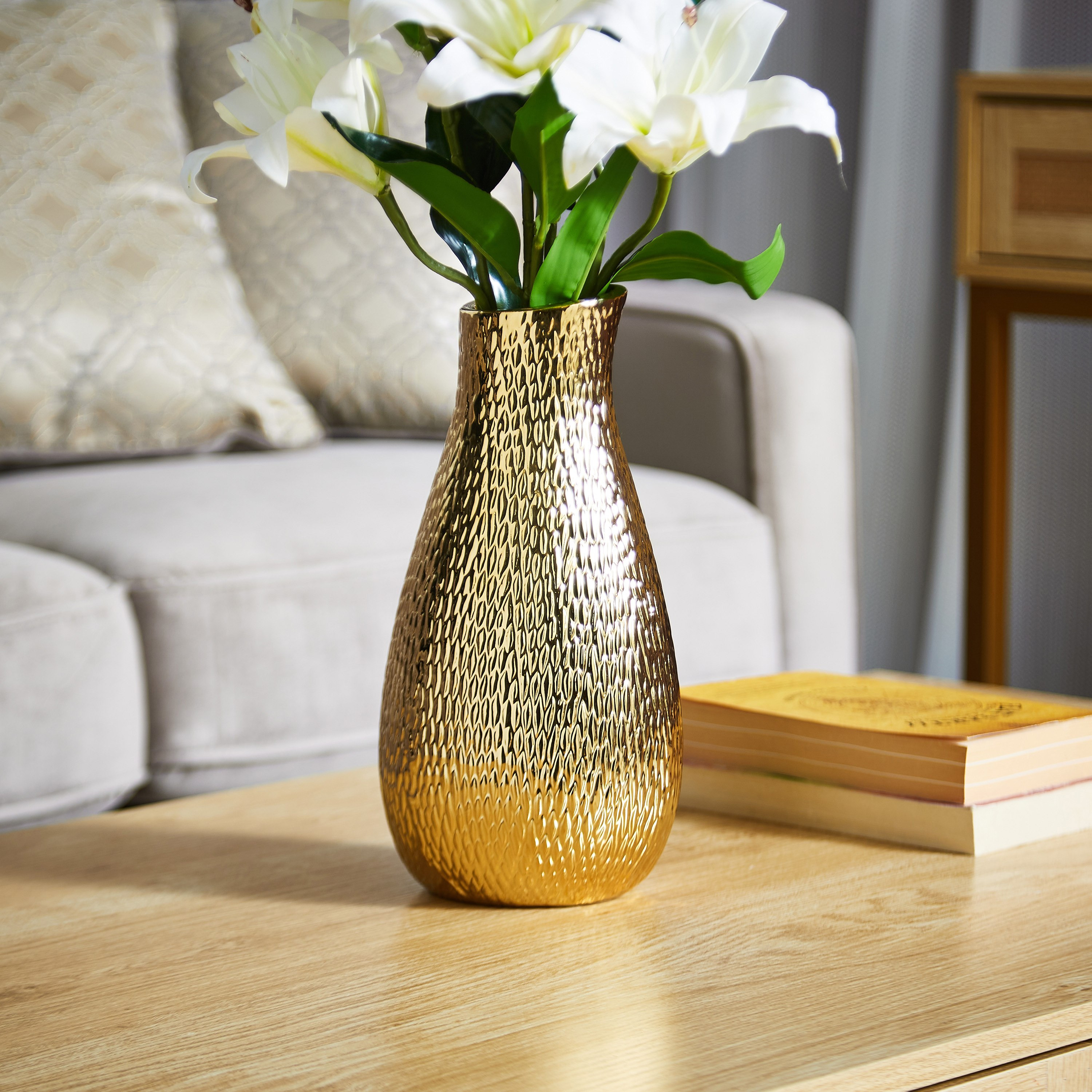 مزهرية سيراميك صغيرة بارزة الملمس من إيلا - 14x14x28 سم-hbxbedroom-decorandaccessories-vases-image-2