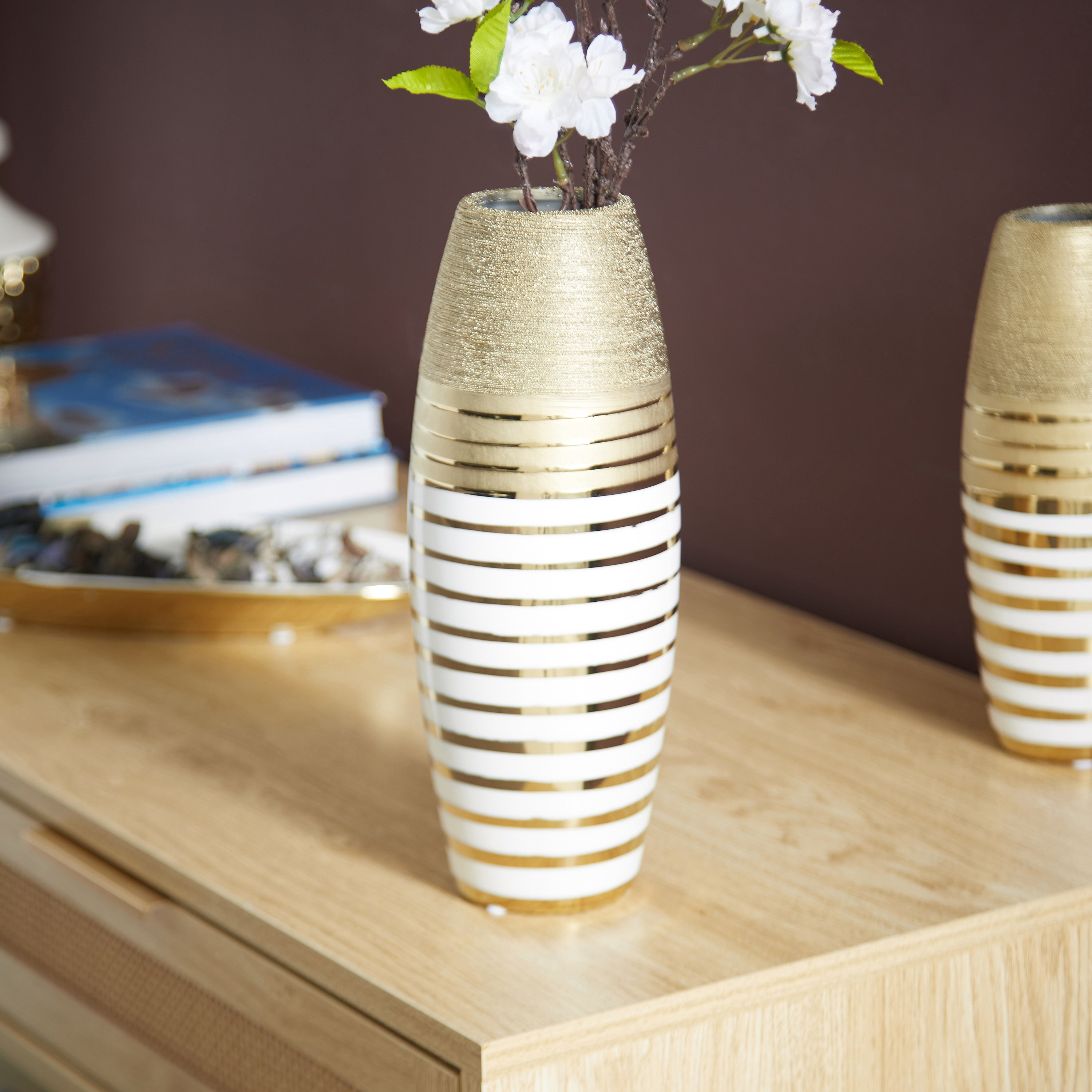 مزهرية سيراميك كبيرة بارزة الملمس من ديوك - 11.2x11.2x29.2 سم-hbxbedroom-decorandaccessories-vases-image-2