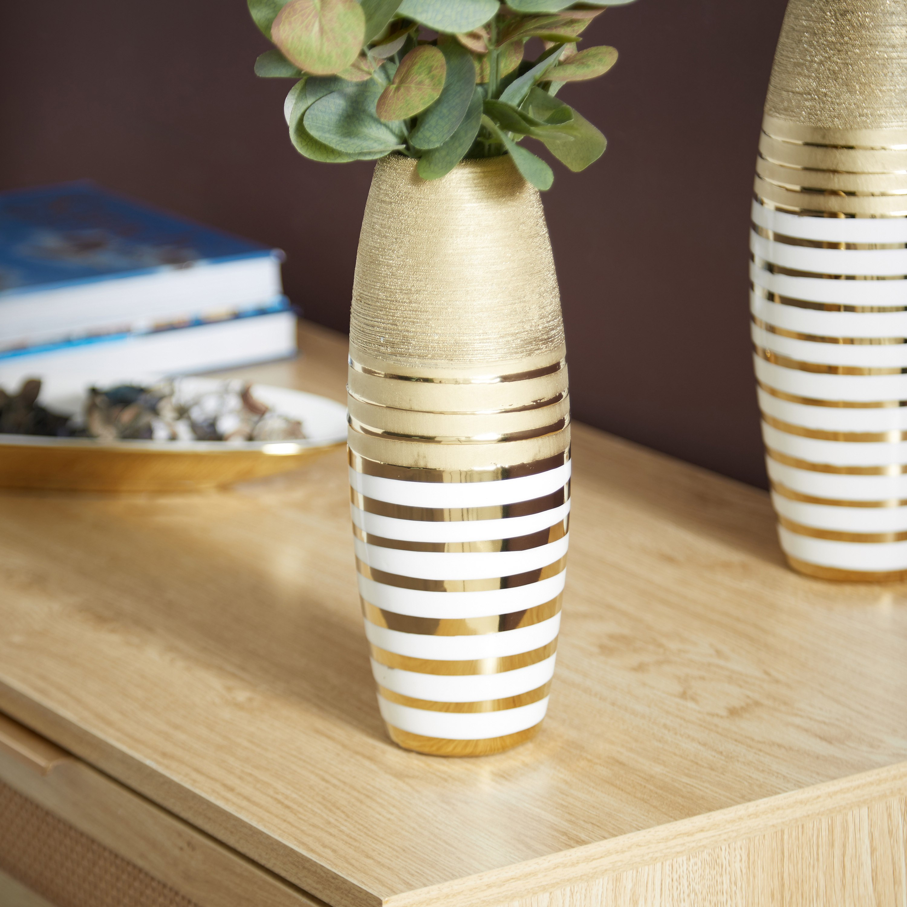 مزهرية سيراميك بارزة الملمس بحجم متوسط من ديوك - 9.2x9.2x24.2 سم-hbxbedroom-decorandaccessories-vases-image-2