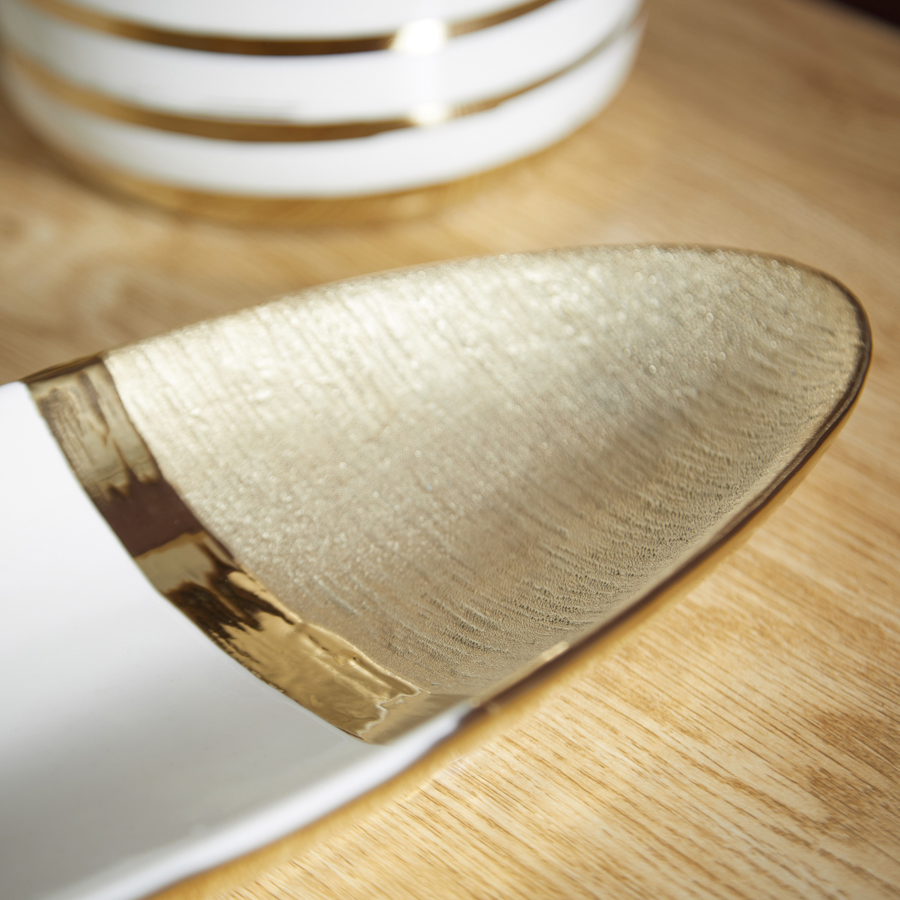 Duke Ceramic Textured Platter - 33.7x12.3x4 cm-PROMO_HB_AE_B1G1_250925-image-3