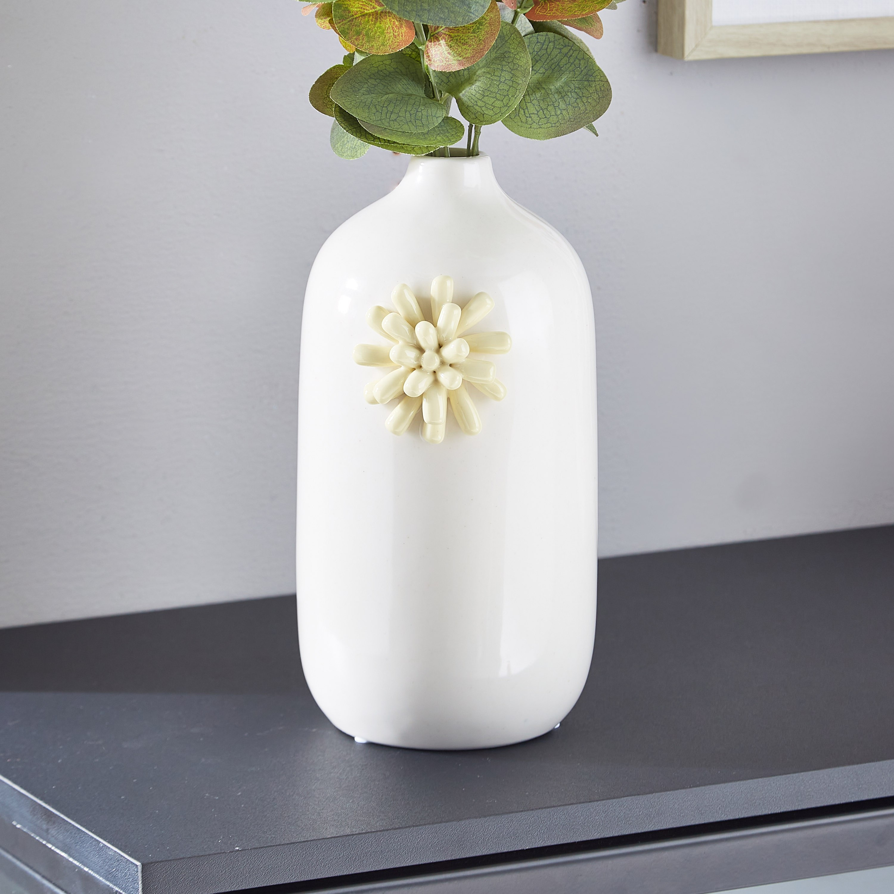مزهرية سيراميك متوسطة ببروش زهرة من ديوك - 13.5x11.5x22.2 سم-hbxbedroom-decorandaccessories-vases-image-1