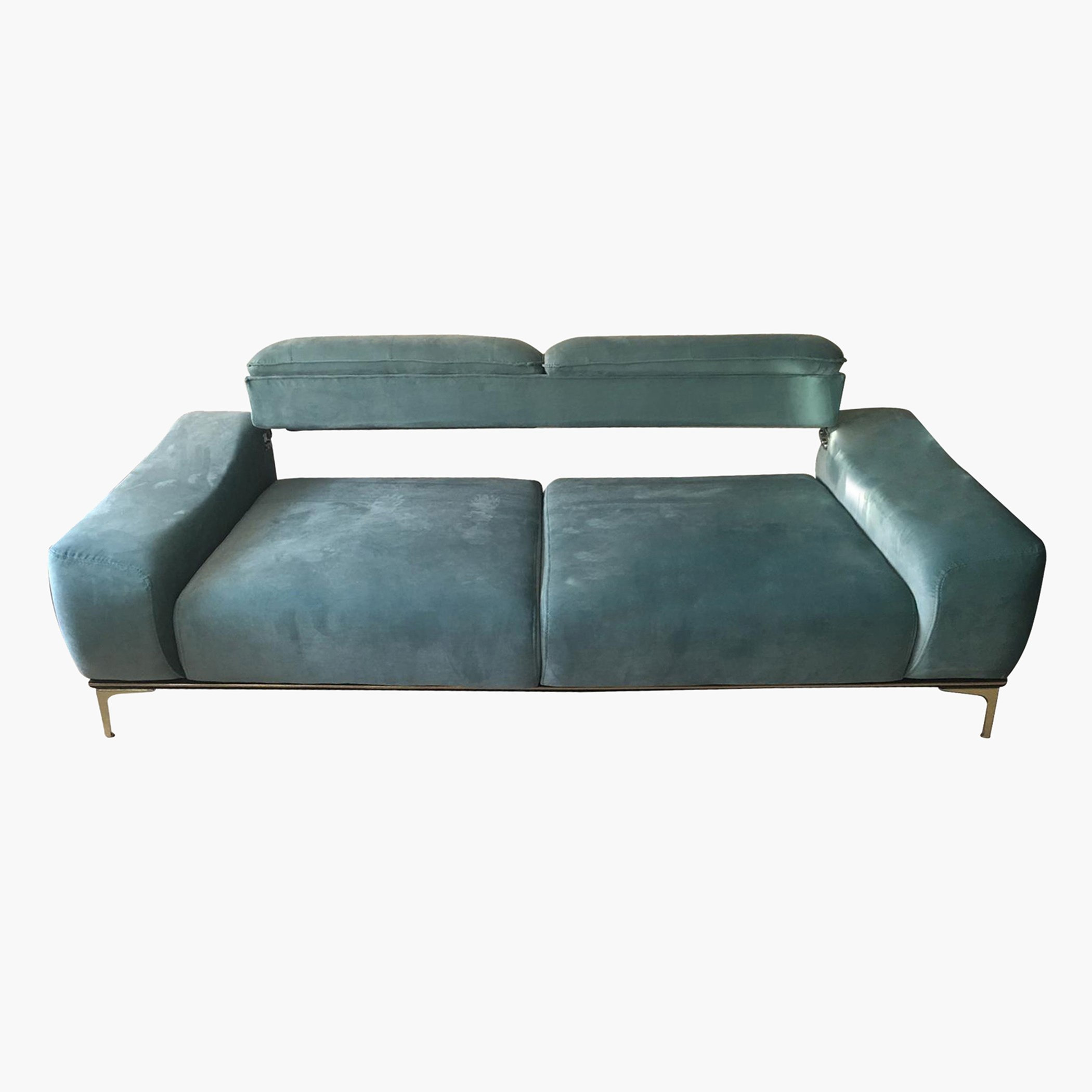 كنبة بـ  3 مقاعد و4 وسائد من إسثر-hbxlivingroom-sofasandarmchairs-sofas-image-8