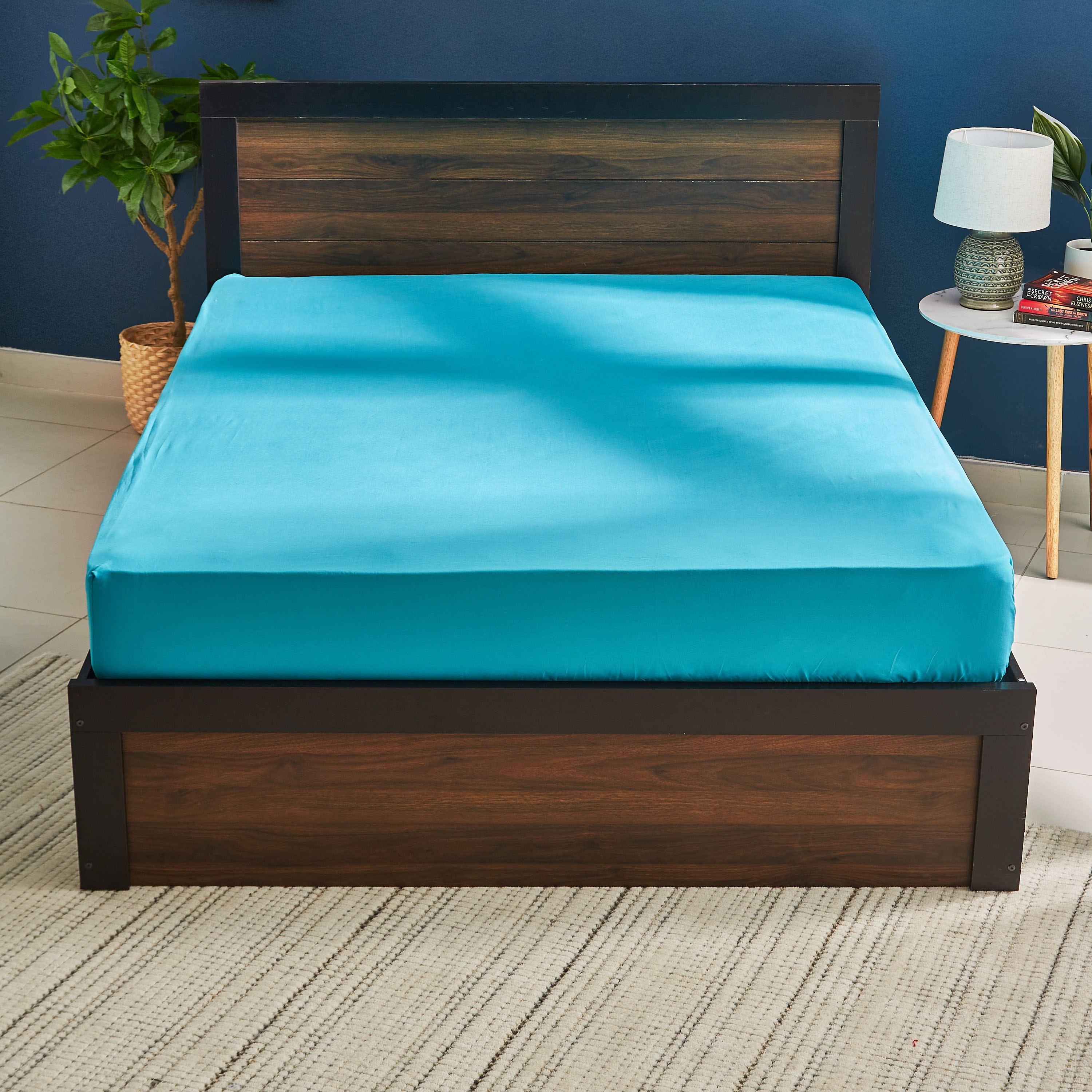 شرشف مطاطي كينج سادة من الألياف الدقيقة من ديربي - 180x200+25 سم-hbxhomeware-hbxbedroom-image-3
