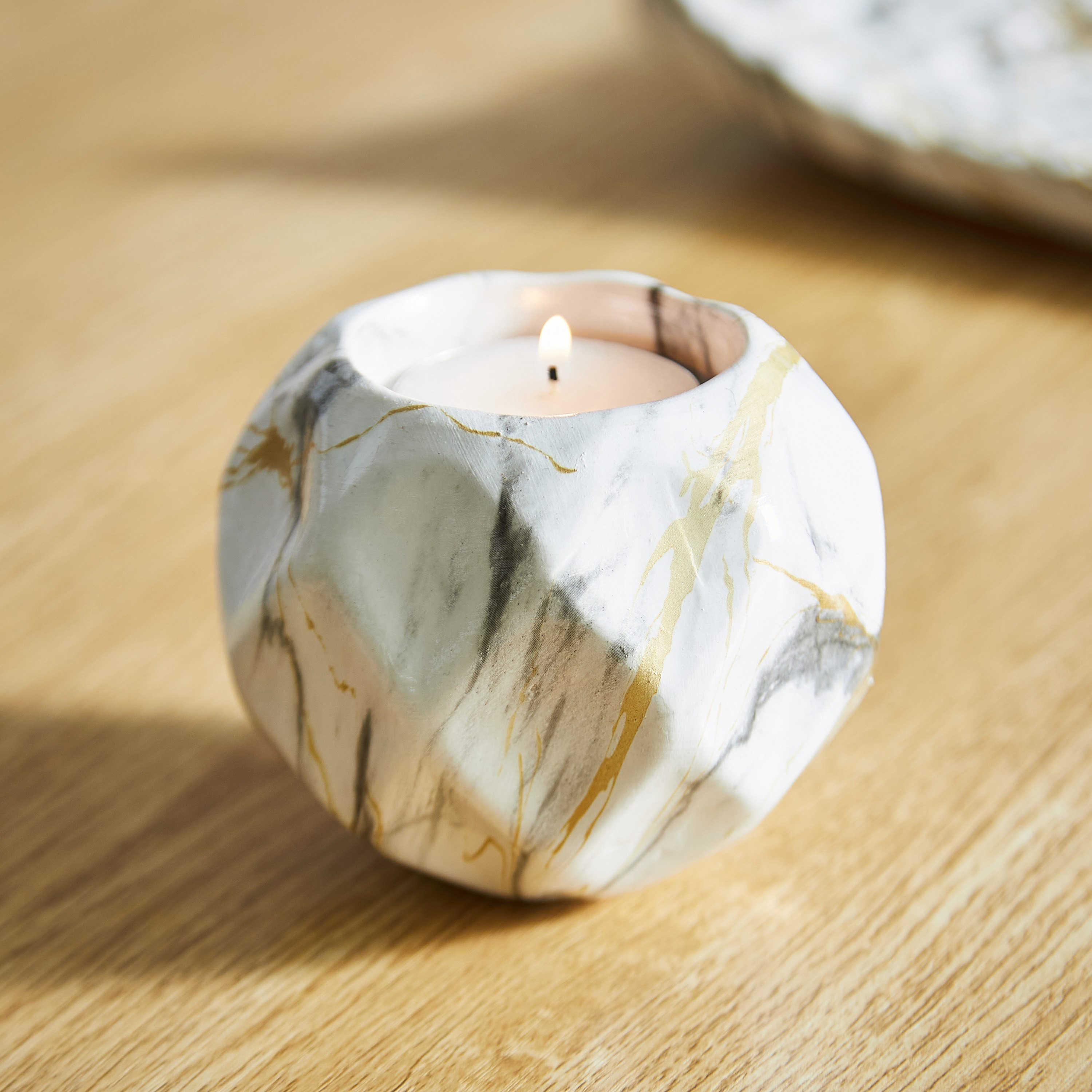 حامل شموع سيراميك بالرخام من ديوك - 8x8x7 سم-hbxlivingroom-decorandaccessories-candleholders-image-2