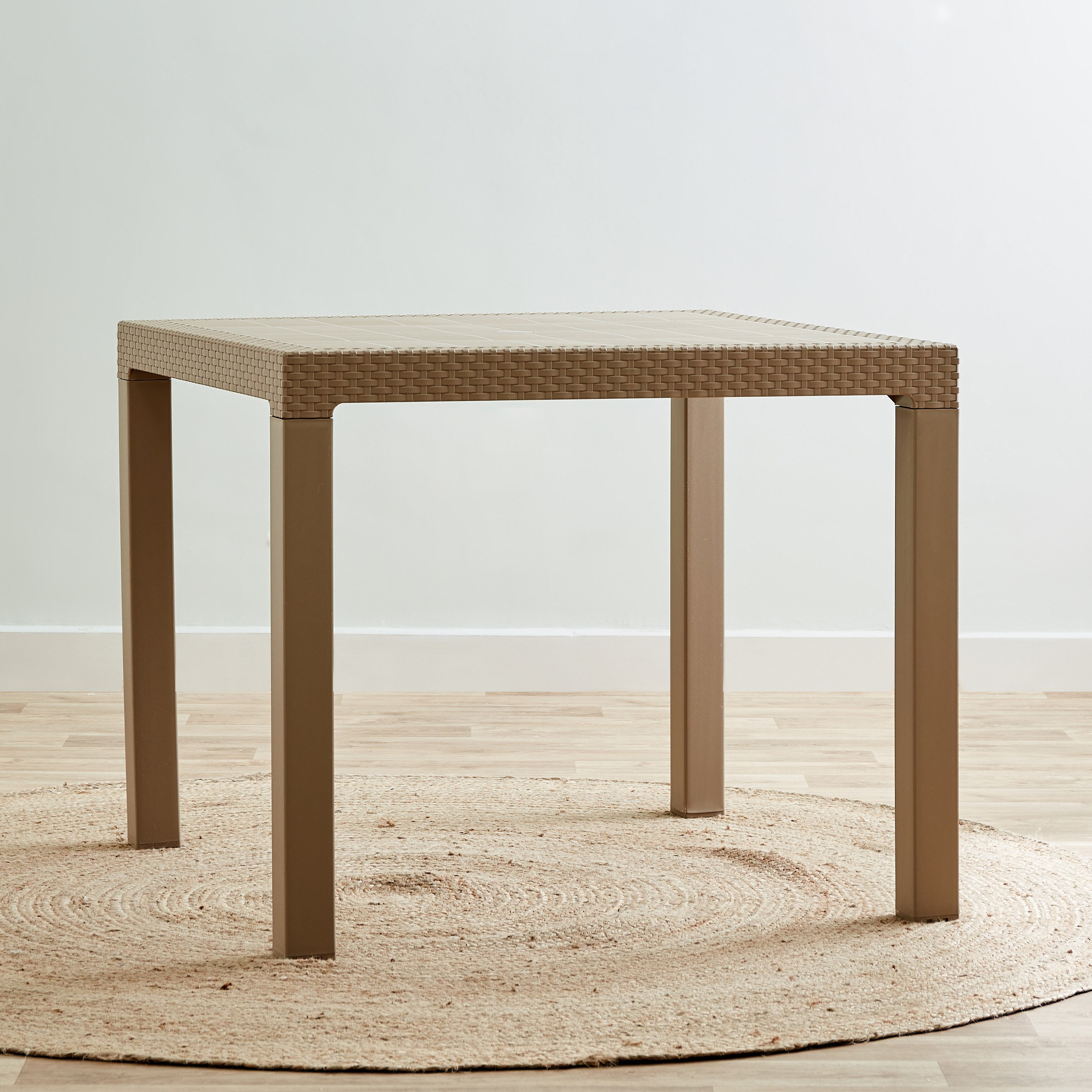 طاولة روطان لـ4 مقاعد من فيرا بريستون-hbxfurniture-diningtablesandsets-diningtables-fourseater-image-2