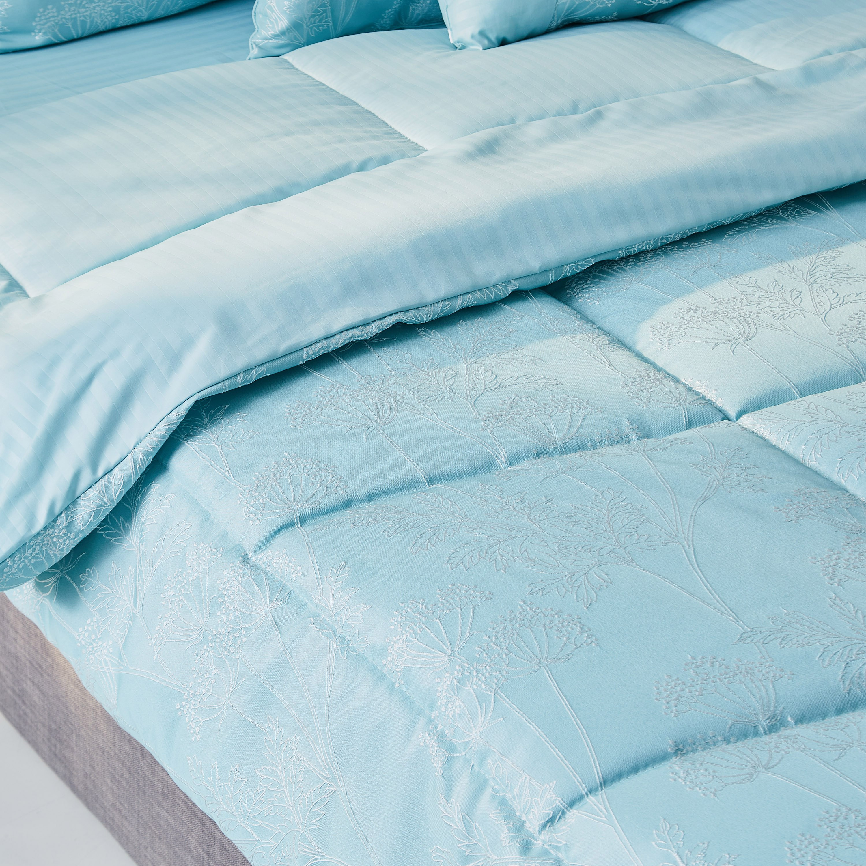طقم لحاف سوبر كينج جاكار 7 قطع من فاونا - 240x260 سم-hbxhomeware-hbxdecorandfurnishings-image-4