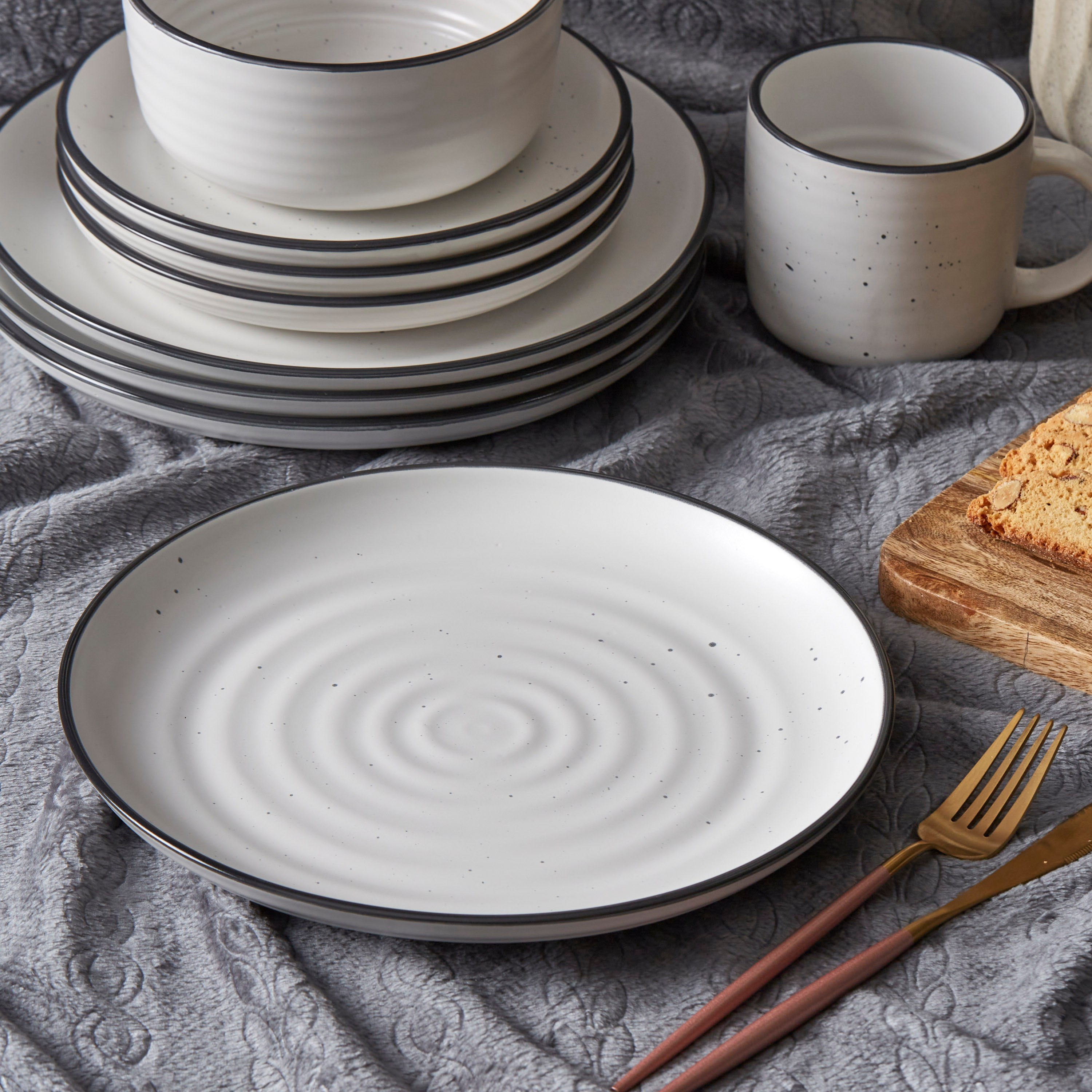 Elegenza 16-Piece Stoneware Dinner Set-hbxhomeware-hbxkitchen-image-4