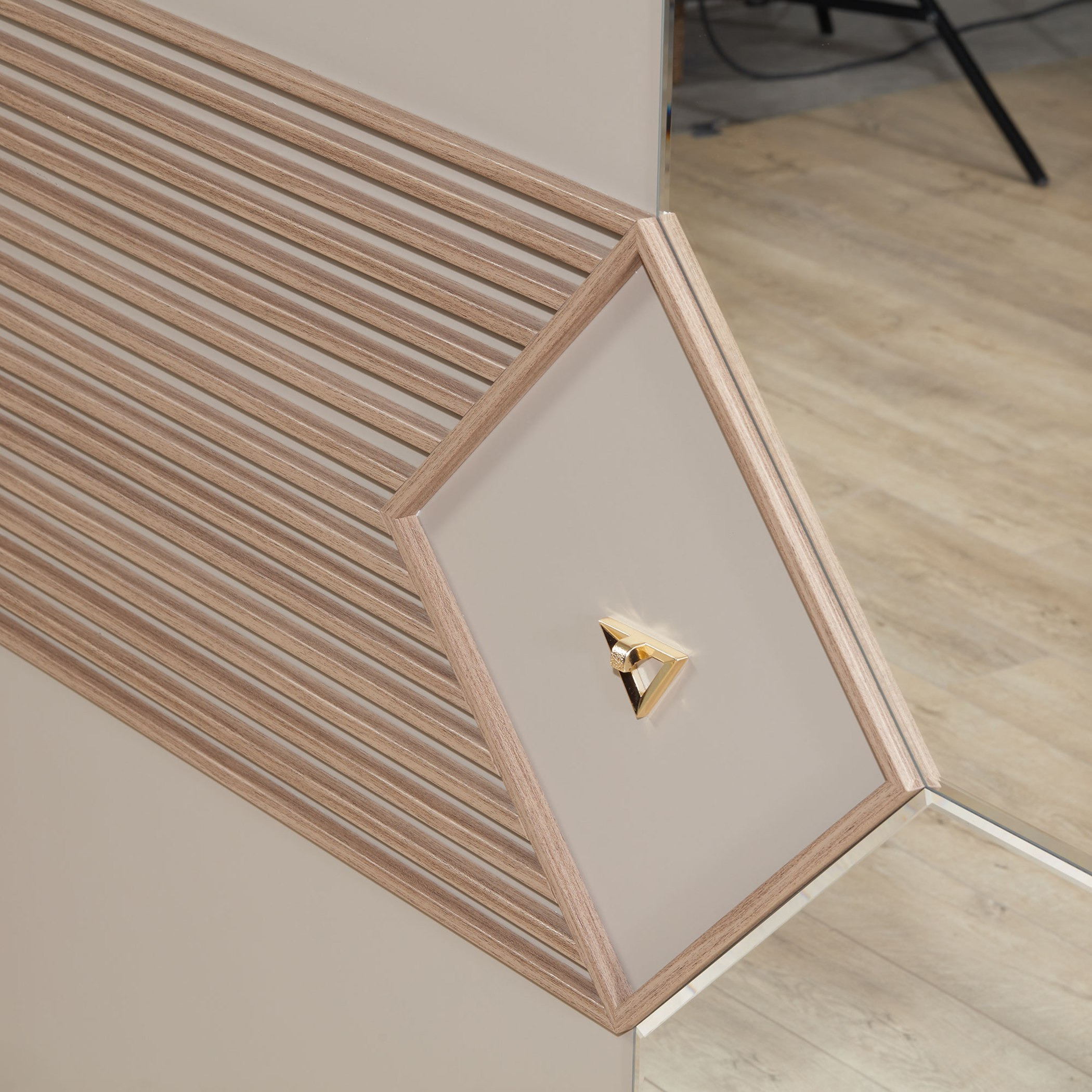 خزانة ملابس بباب انزلاقي ومرآة من إيفريست-hbxfurniture-wardrobes-image-7