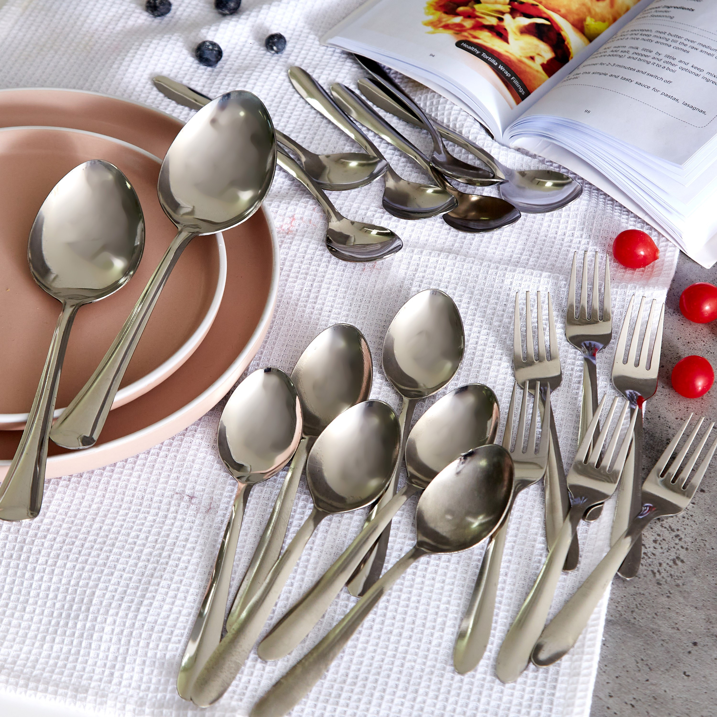 طقم أدوات مائدة من بريميا - 20 قطعة-hbxhomeware-hbxkitchen-image-1